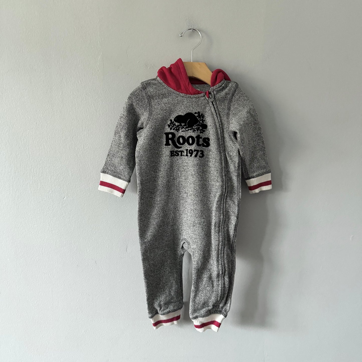 Roots / Salt and pepper crew romper / 12-18M