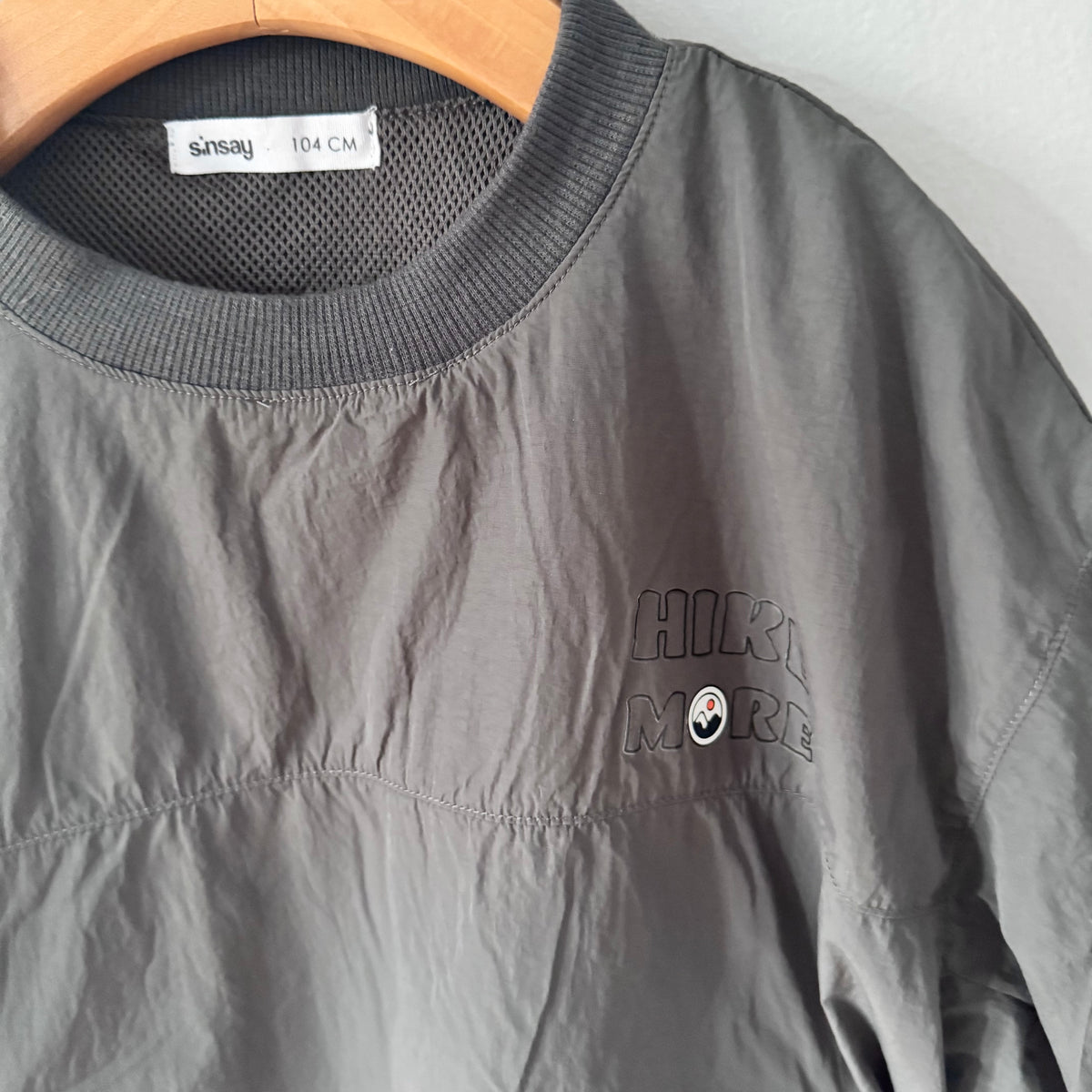 Sinsay / Grey nylon top / 3-4Y