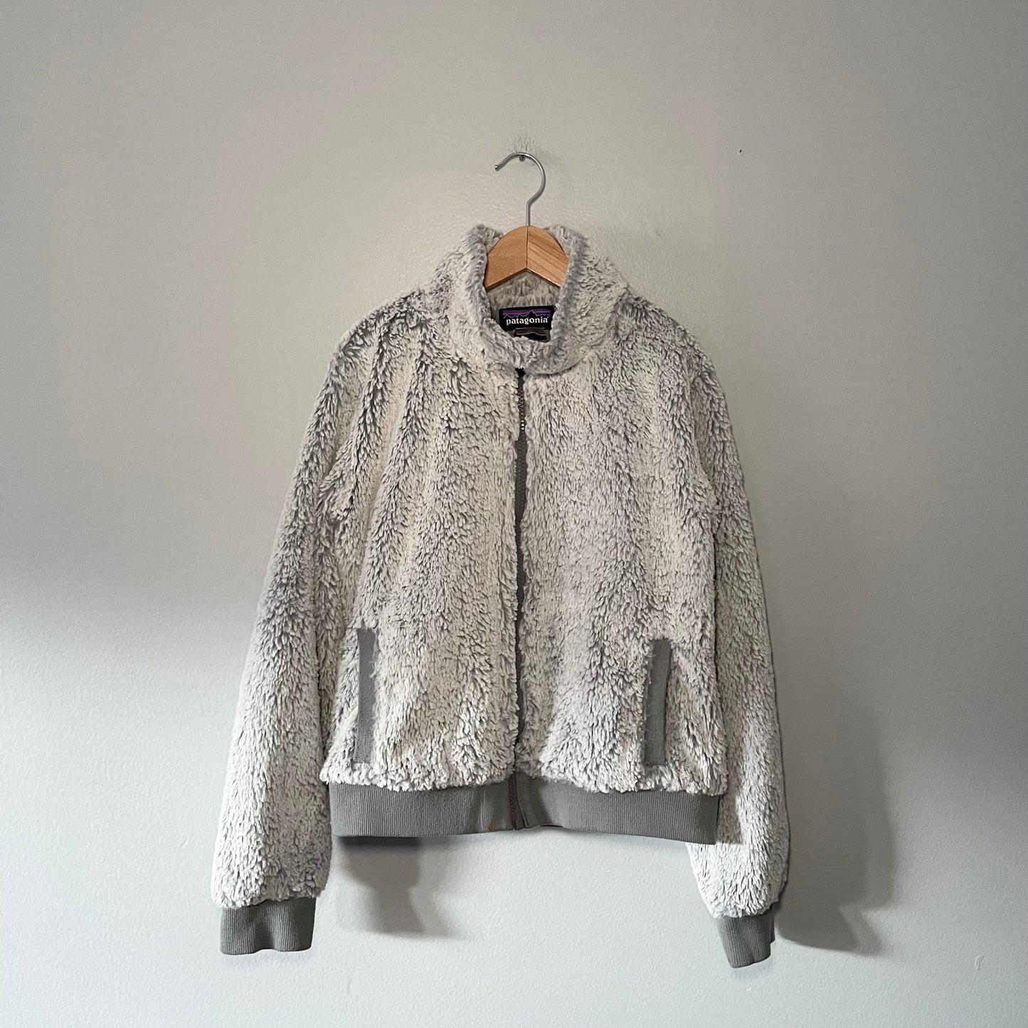 Patagonia faux shop fur jacket