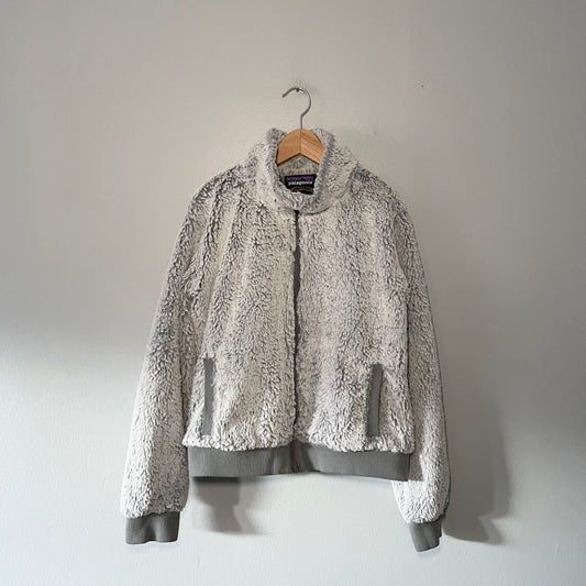 Patagonia / Faux fur jacket / 12Y