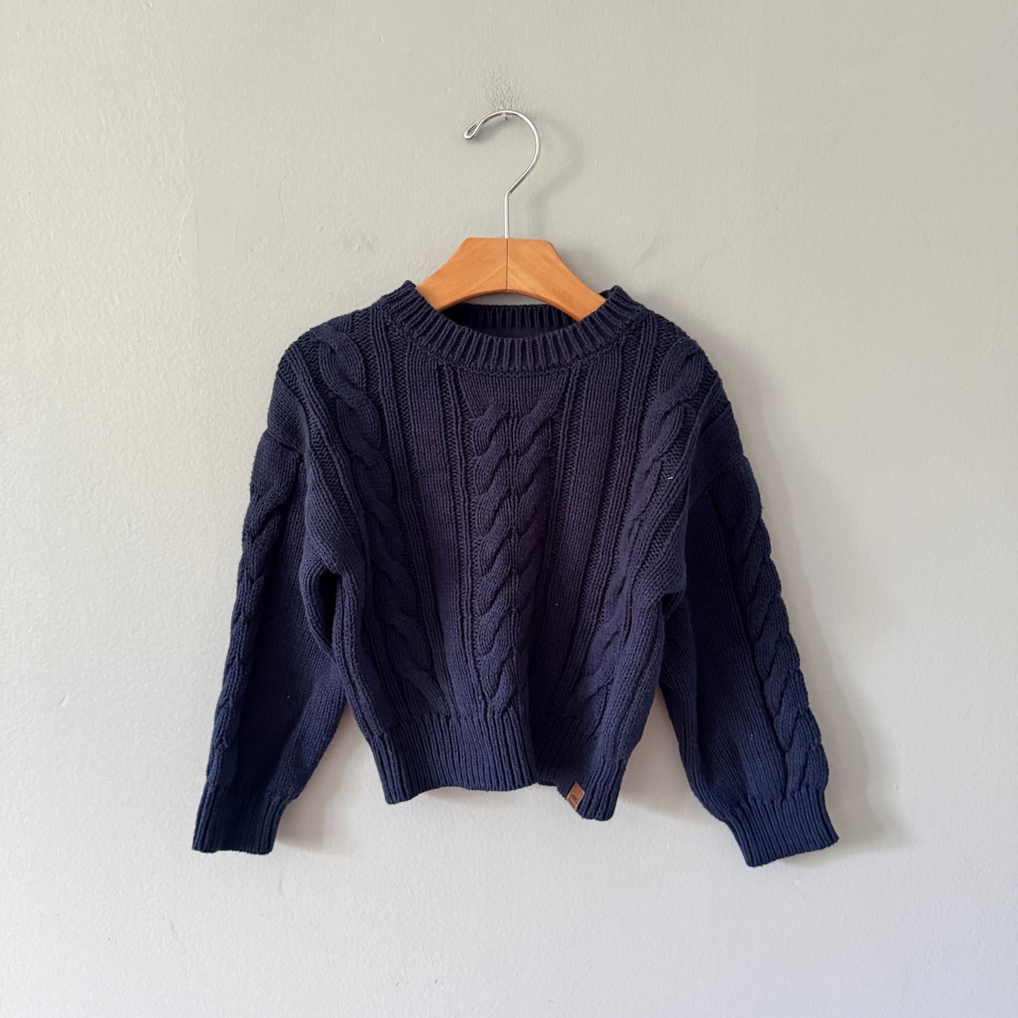 Roots / Navy cable knit pullover / 3T