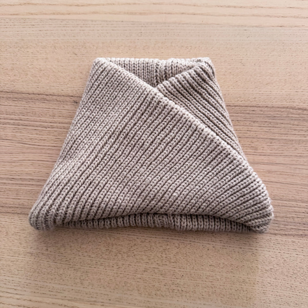 Zara / Beige neck warmer / 2-6Y