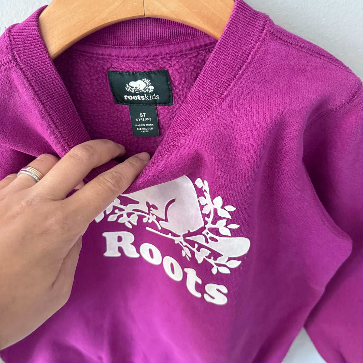 Roots / Purple sweatshirt / 5T