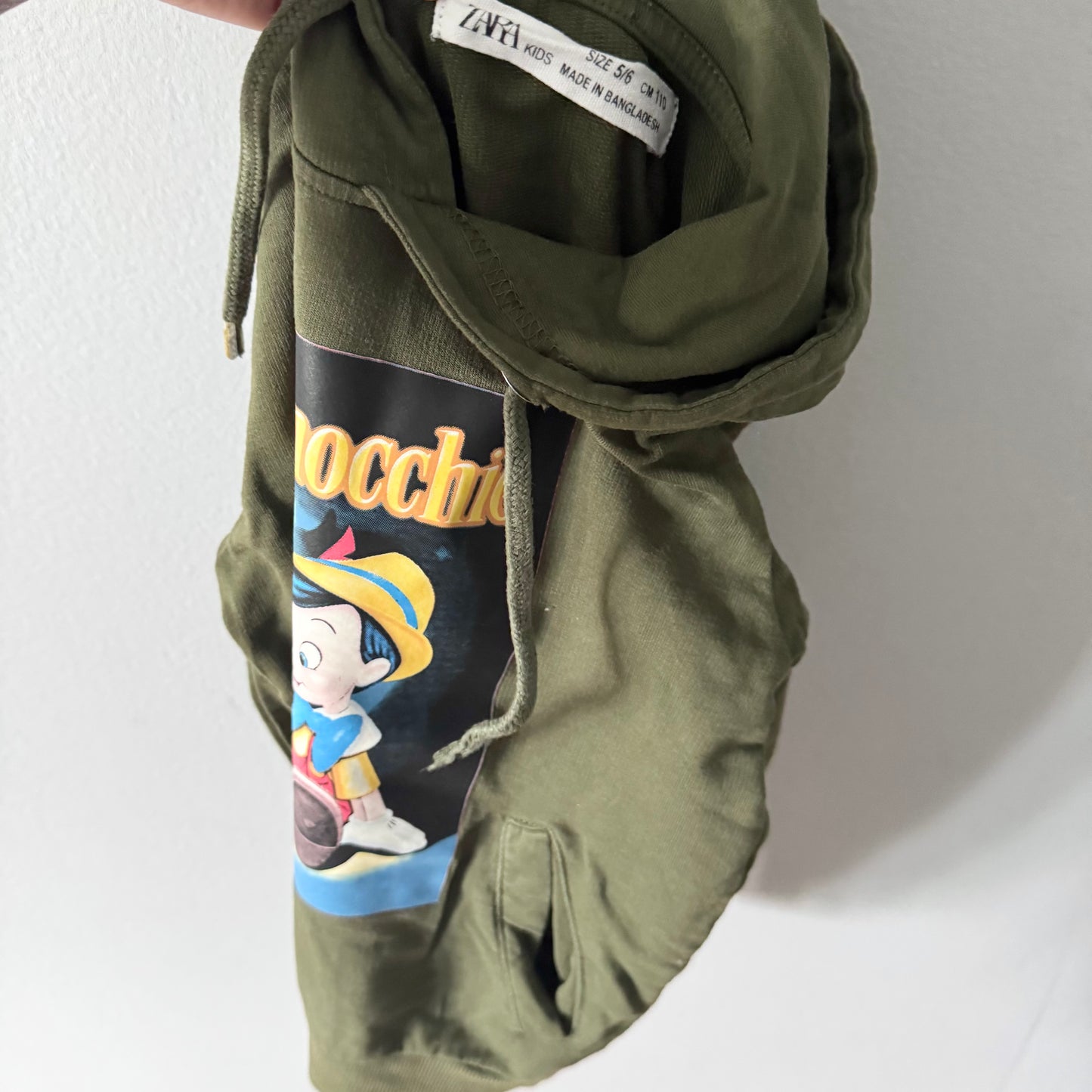 No brand / Khaki Pinocchio hoodie / 5-6Y(Fits 4Y)