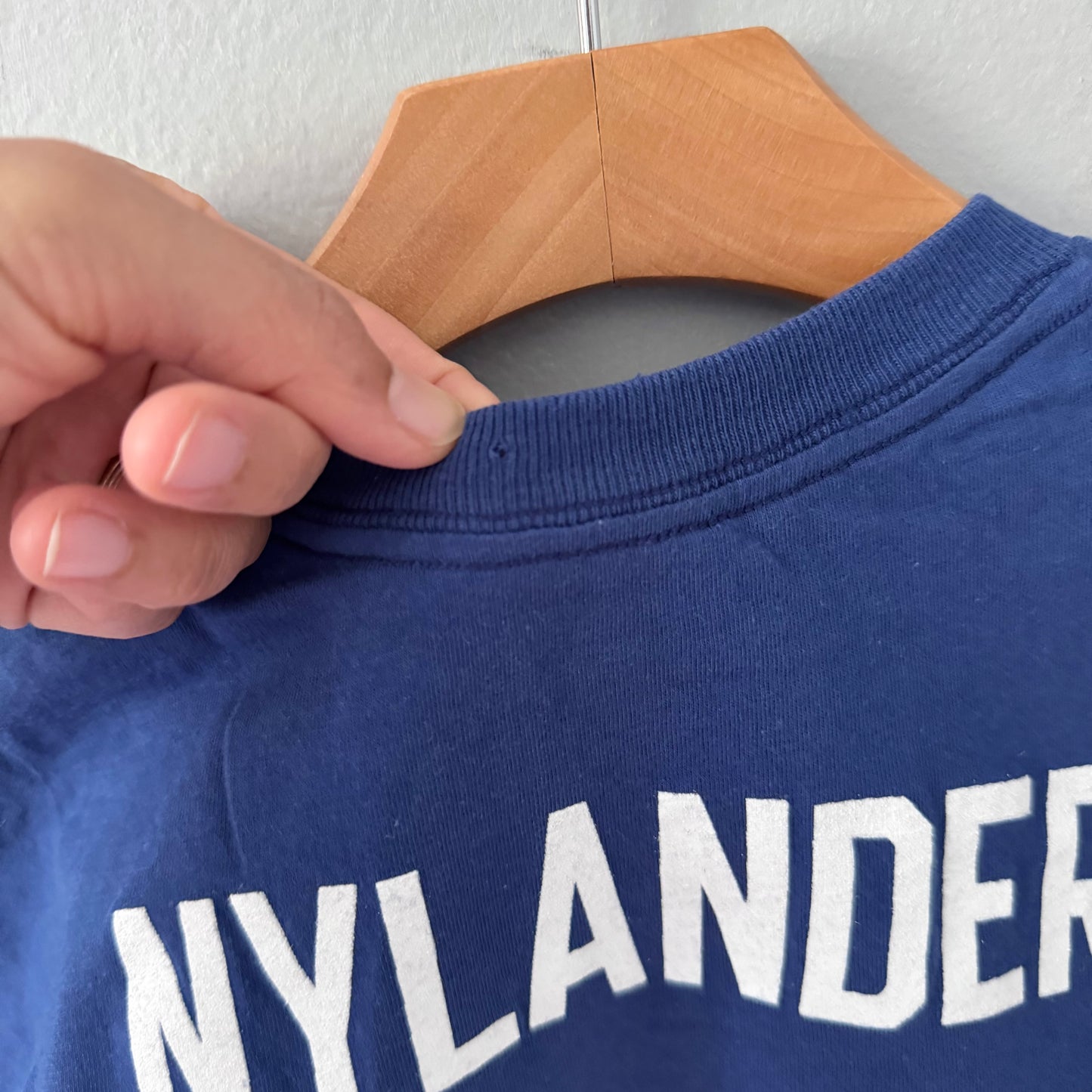 NHL / Tronto Maple Leafs T-shirt / 4Y