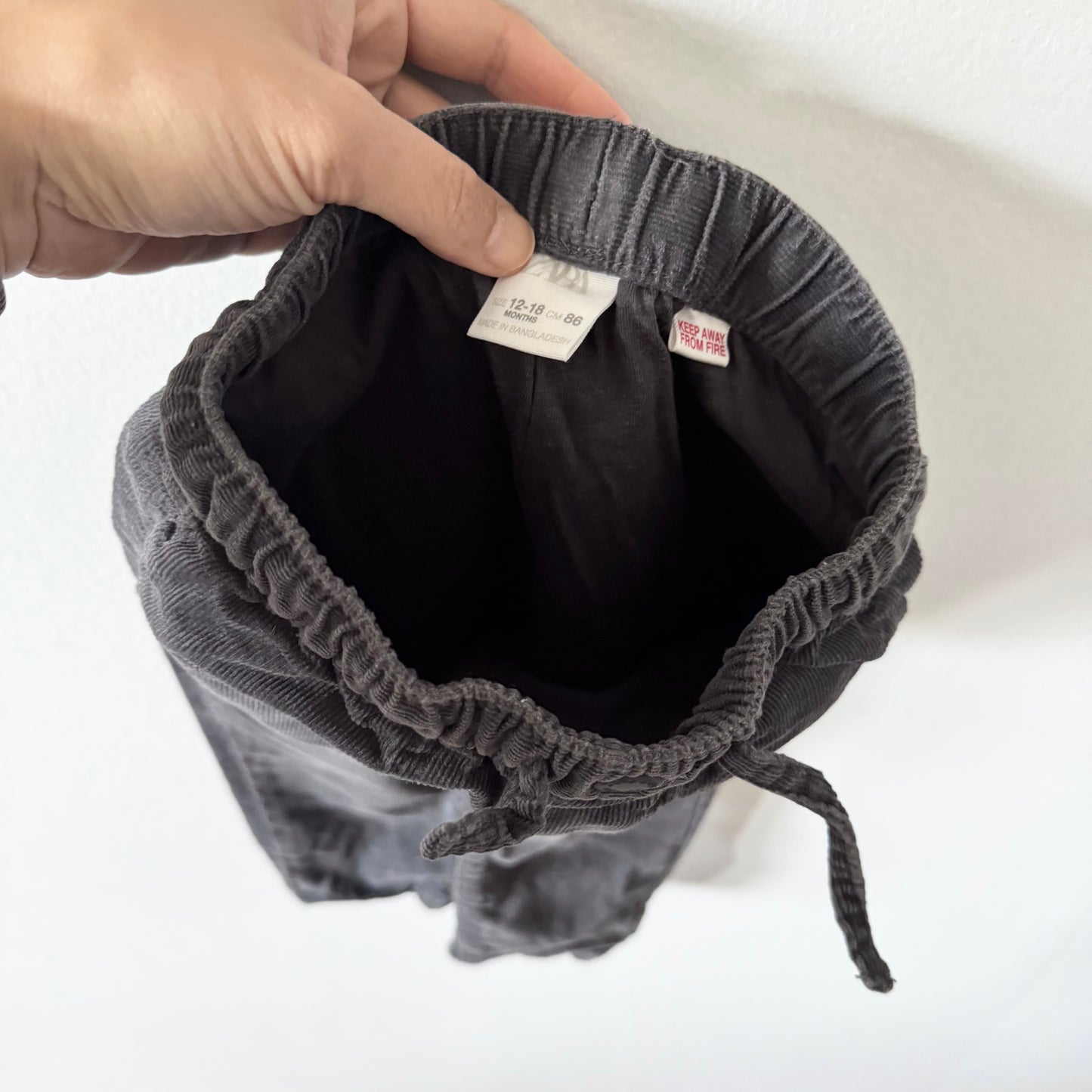 Zara / Pantalon en velours côtelé doublé / 12-18M