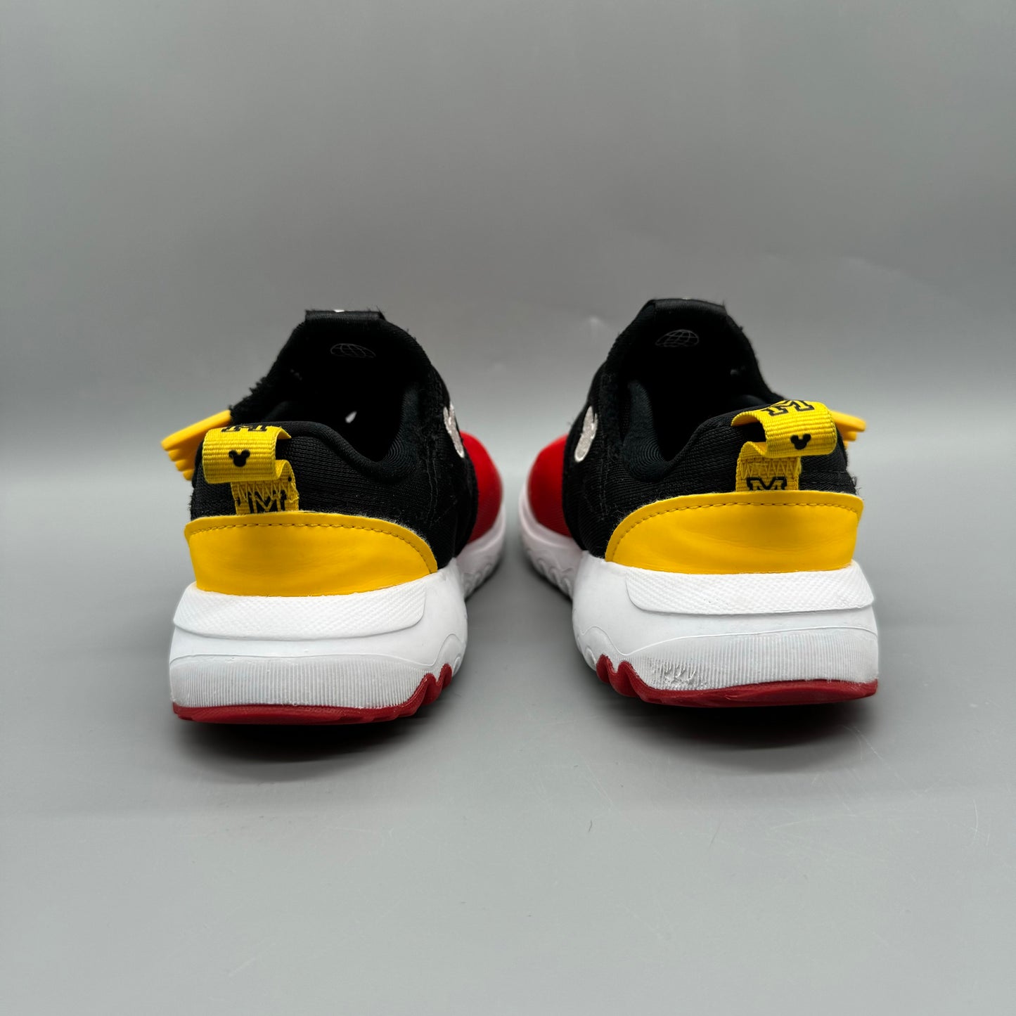 Adidas x Disney / Runner / US9
