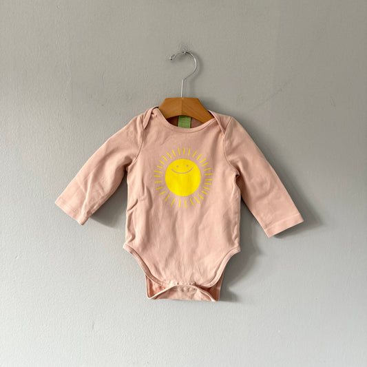 Peekaboo beans / Light pink onesie - sun / 6-12M