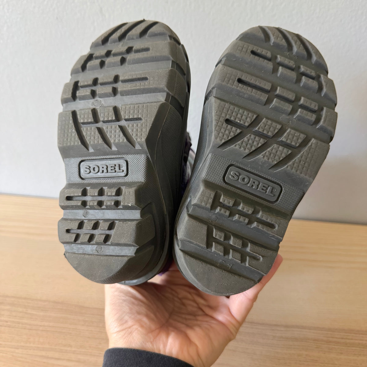 Sorel / Snow boots / US8