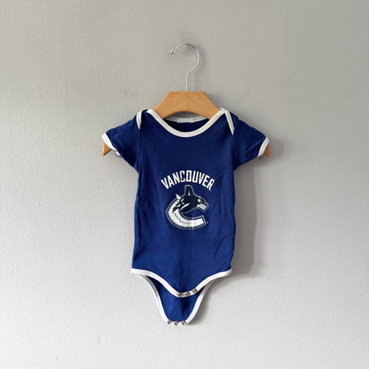 NHL / Vancouver Canuks onesie / 0-3M