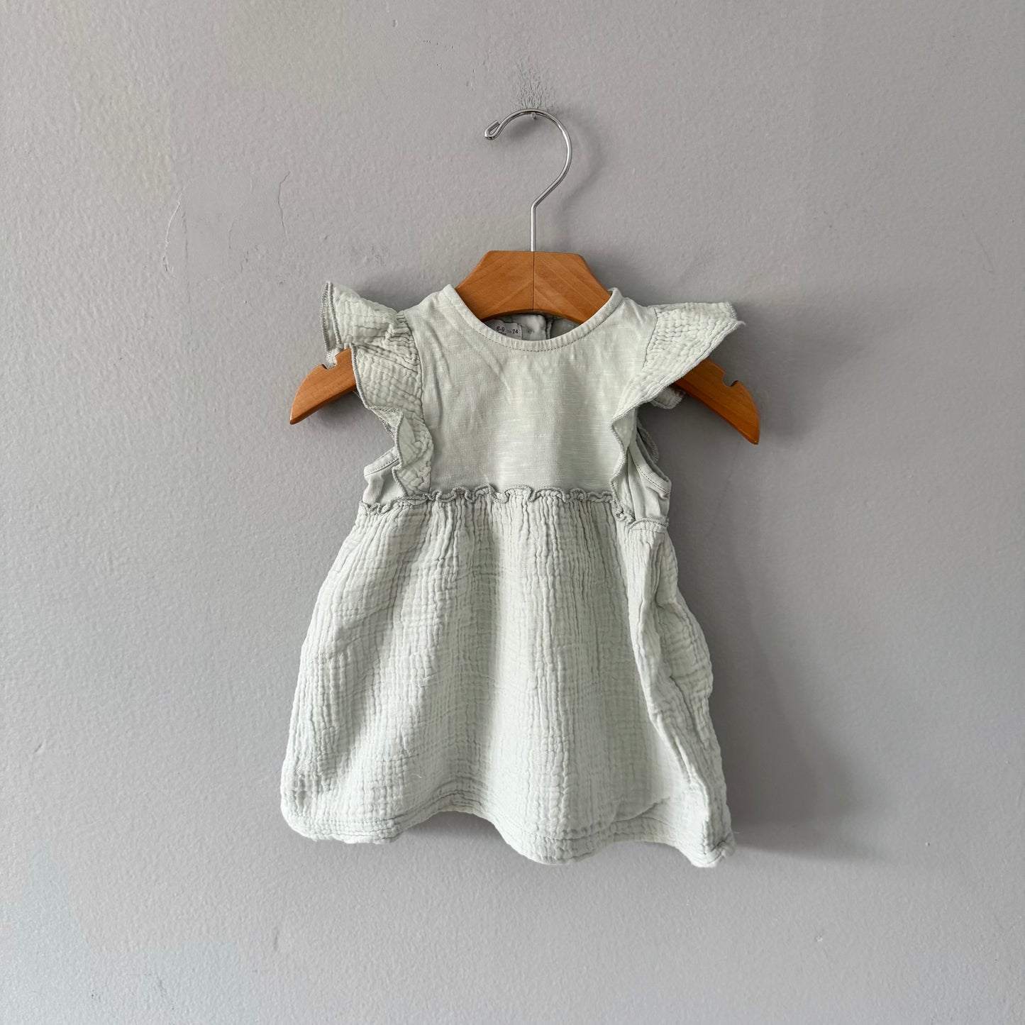 Zara / Robe débardeur en mousseline vert clair / 6-9 mois