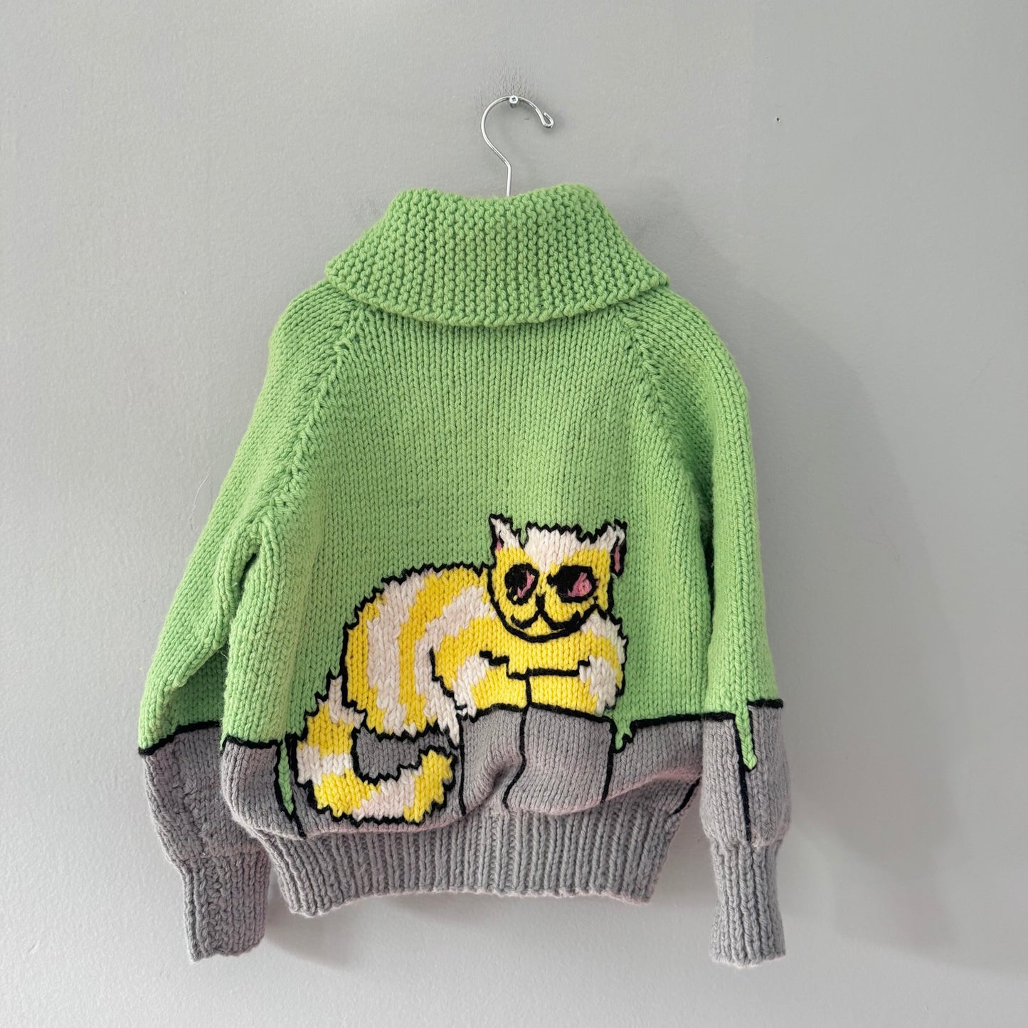 Handmade / Light green knit zip up jacket / 6-7Y