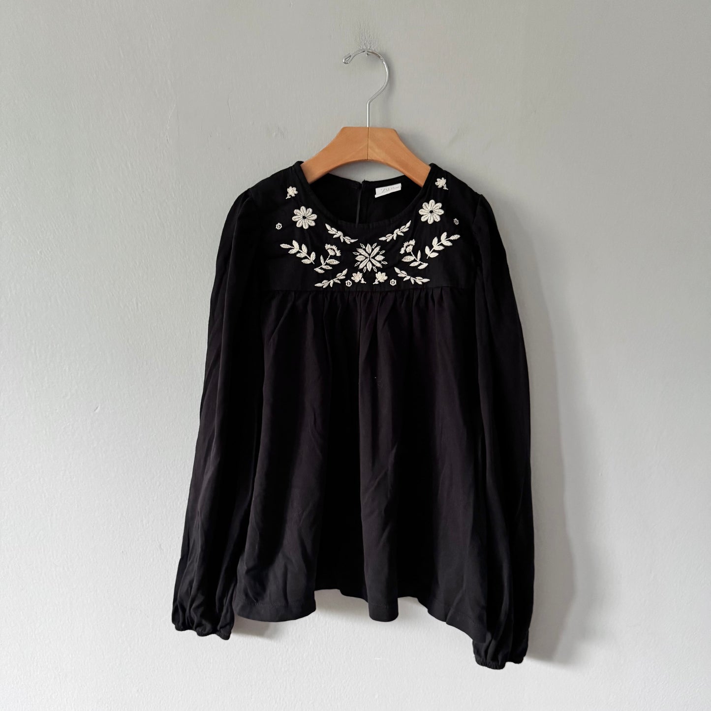 Zara / Black tunic / 11-12Y