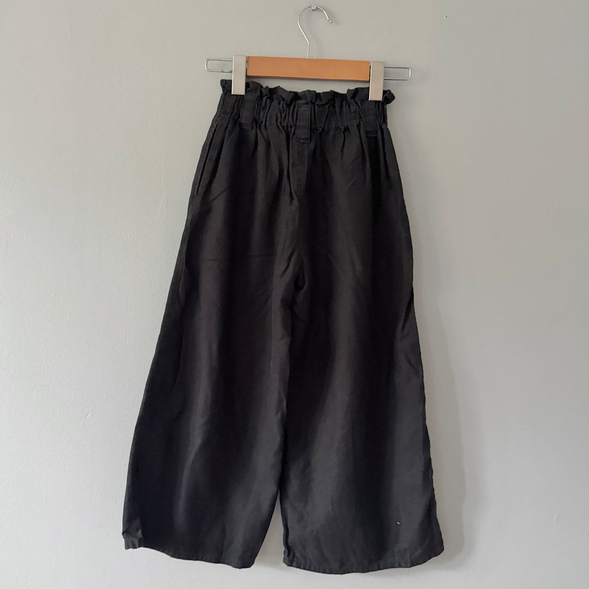GU / Black wide pants / 8Y