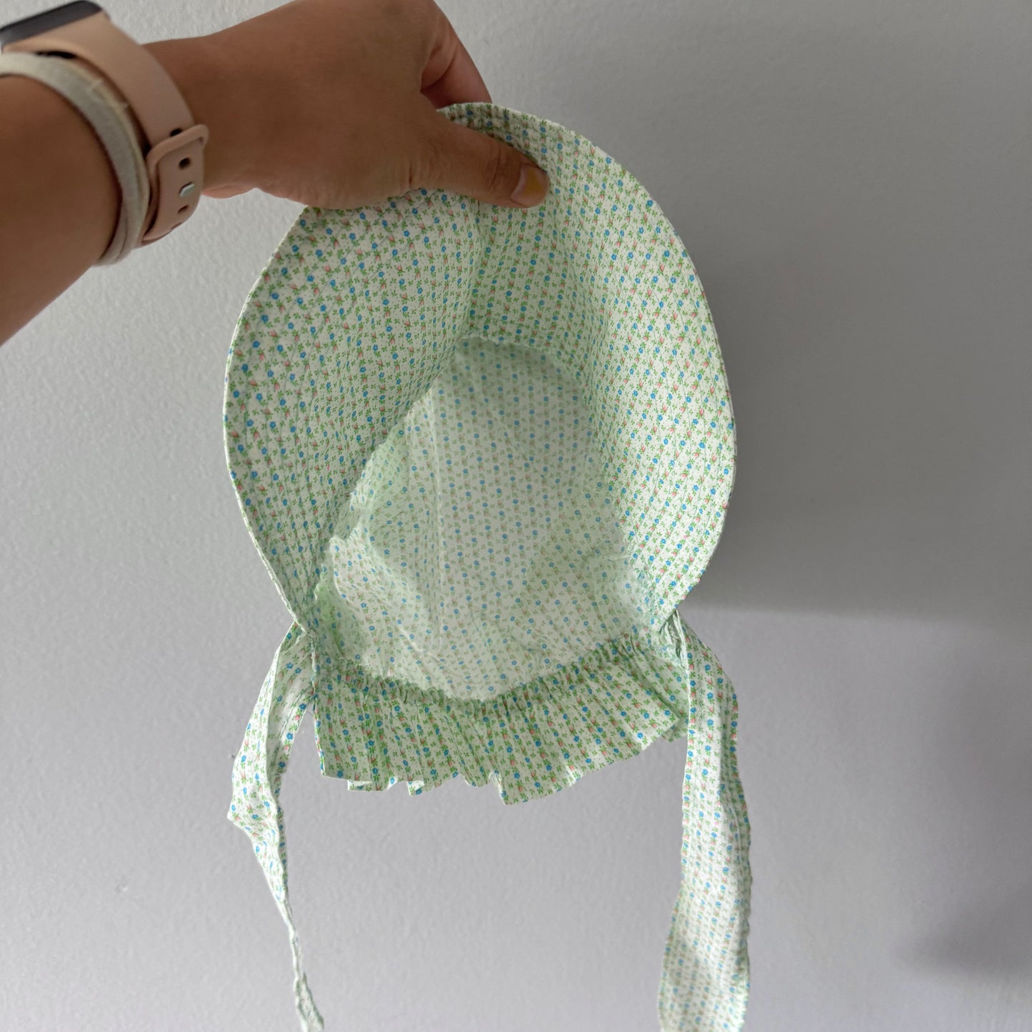 Handmade / White x green bonnet / 6-12M