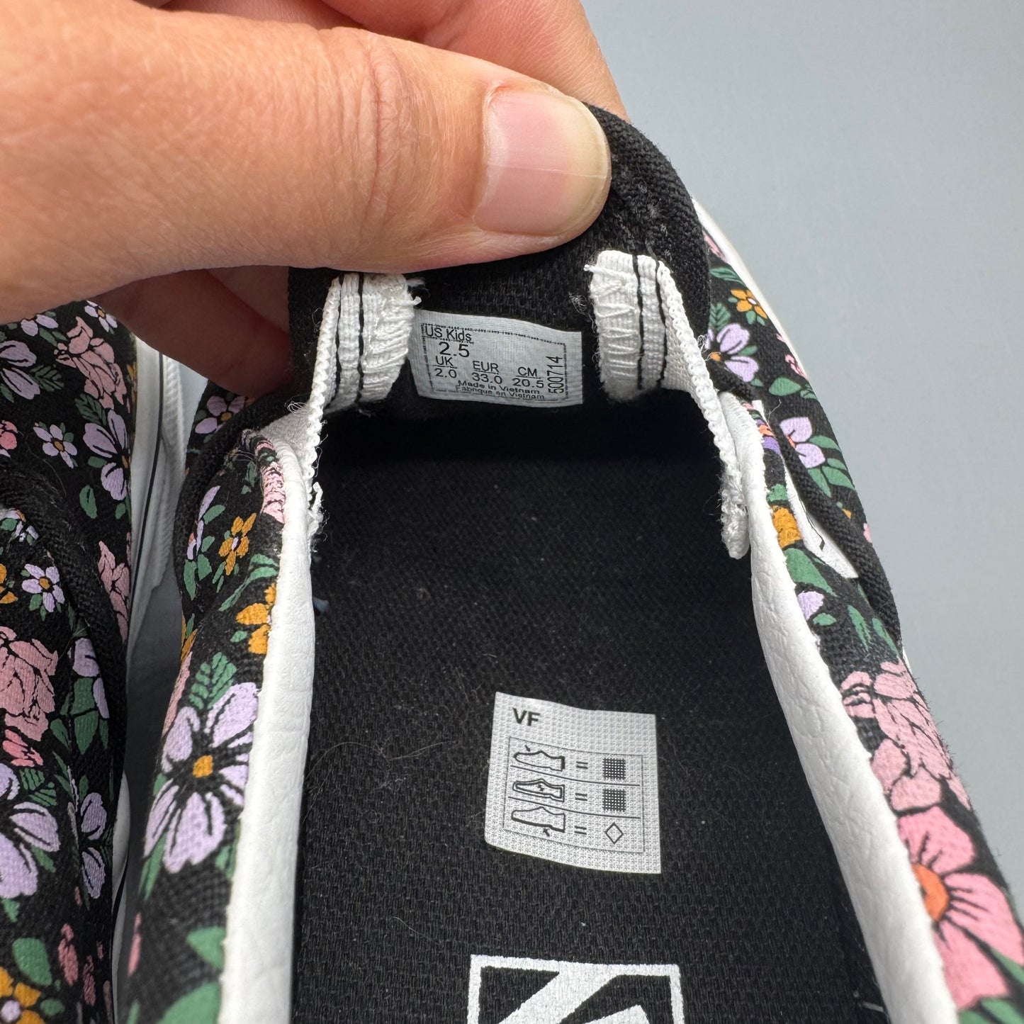 [NEW] Vans / Running Shoes / J2.5