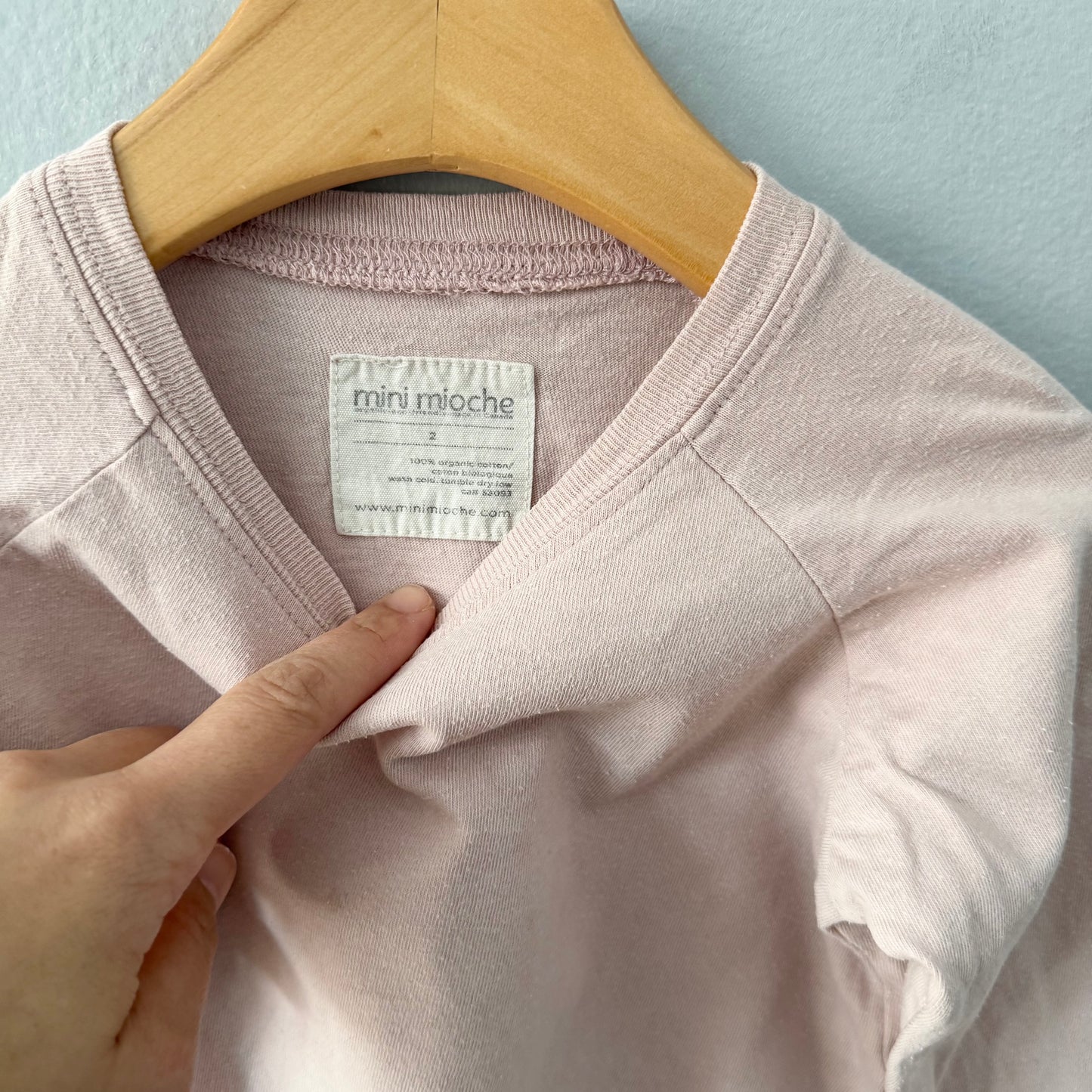 Mini mioche / Haut à manches longues raglan rose pâle / 2 ans
