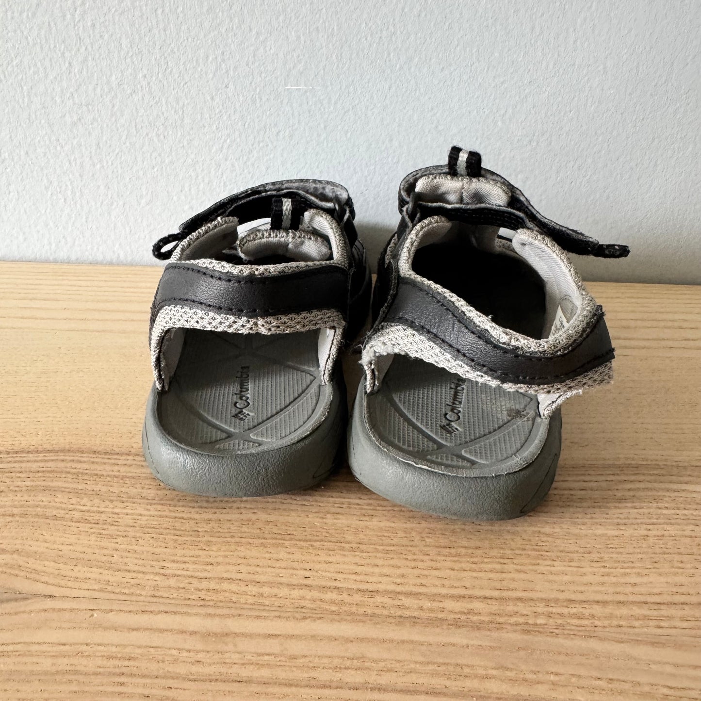 Columbia / Sandals / US12