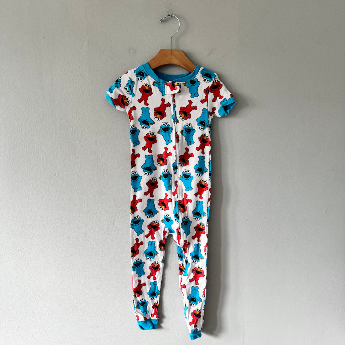 Sesame Street / White blue red short sleeve romper / 3T