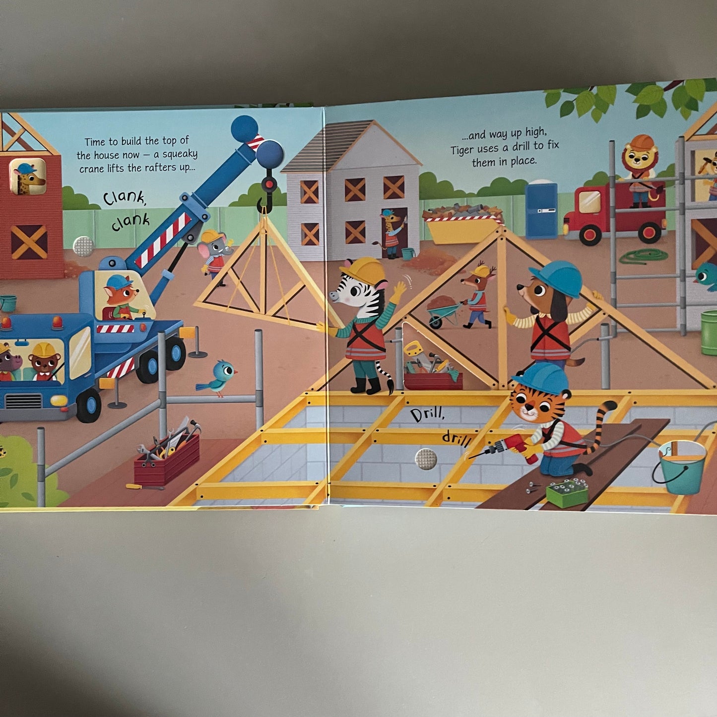 Usborne Sounds Books - Building Site Sounds