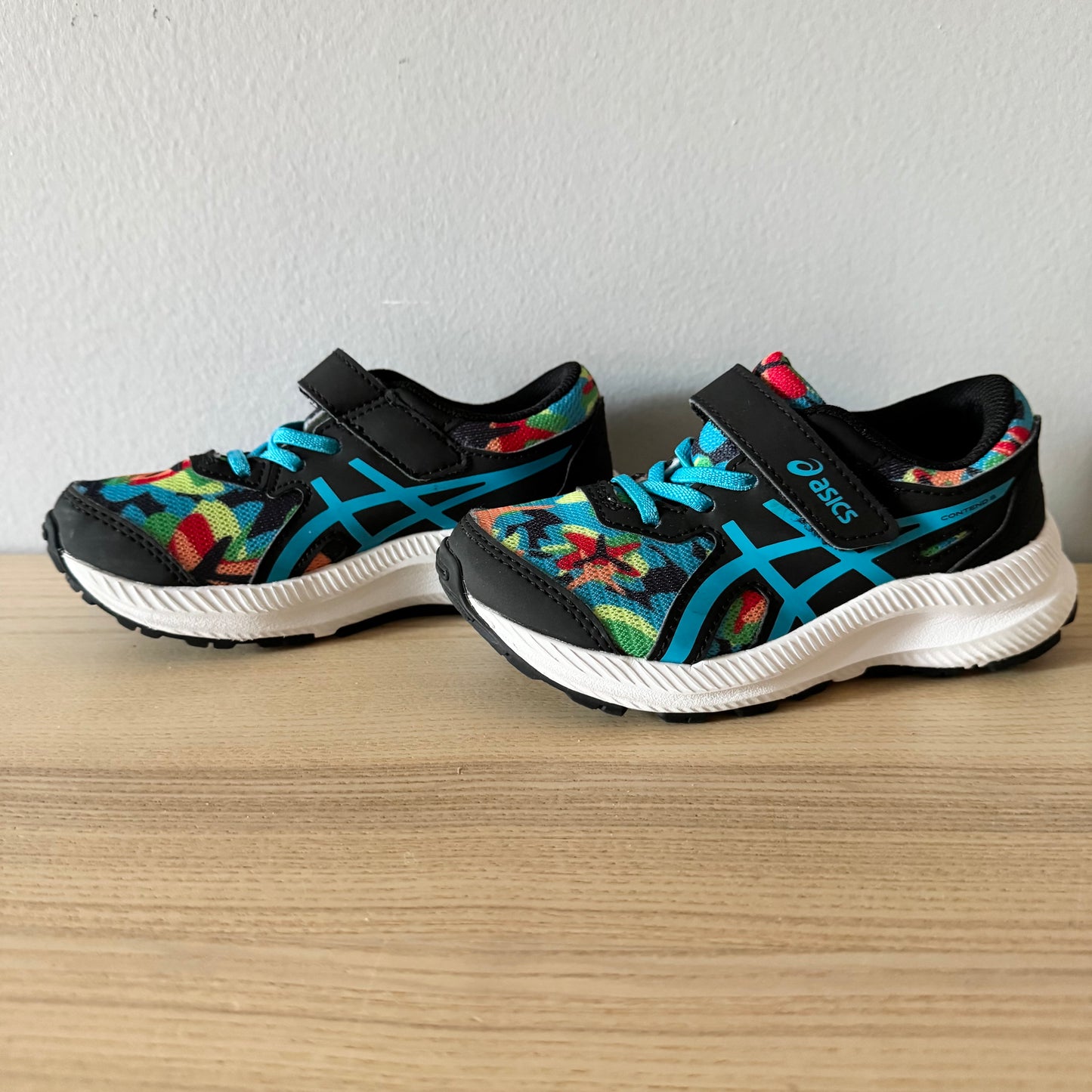 Asics / Shoes / US11