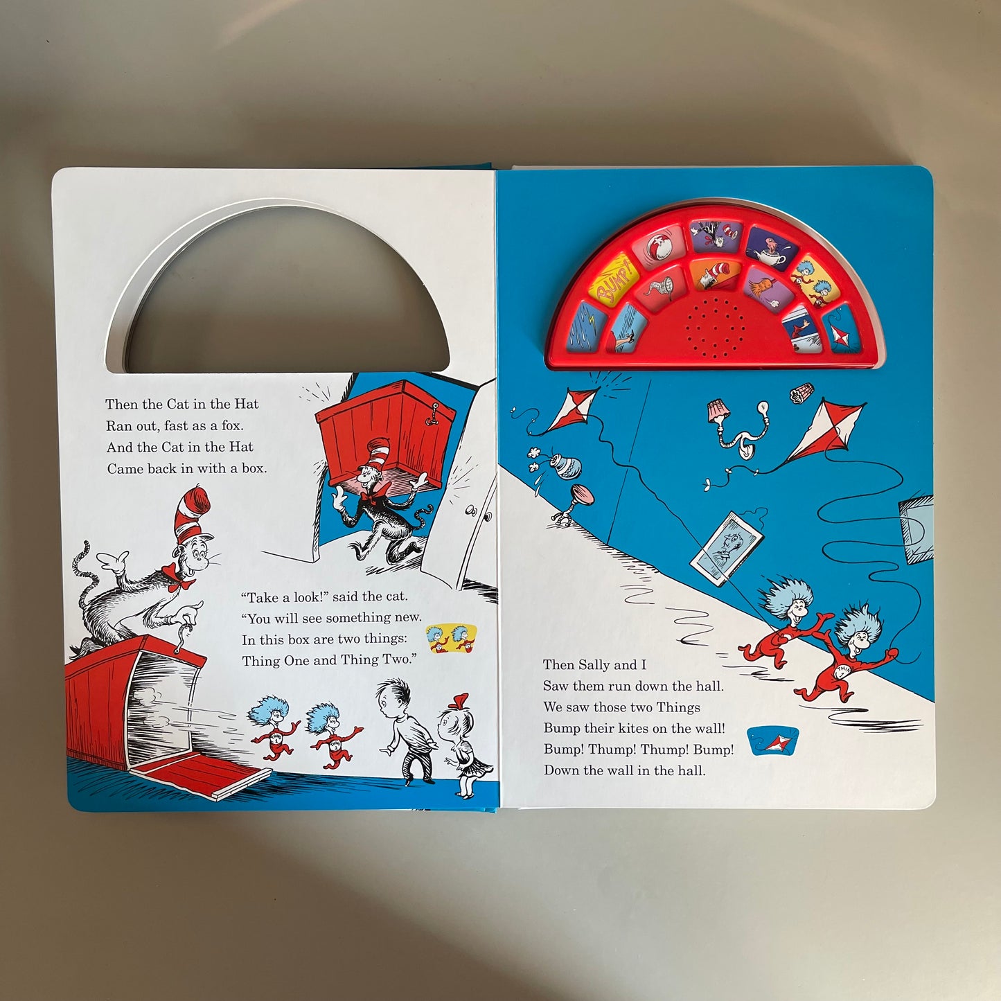 [NEW] Dr. Seuss's The Cat In The Hat Sound Book