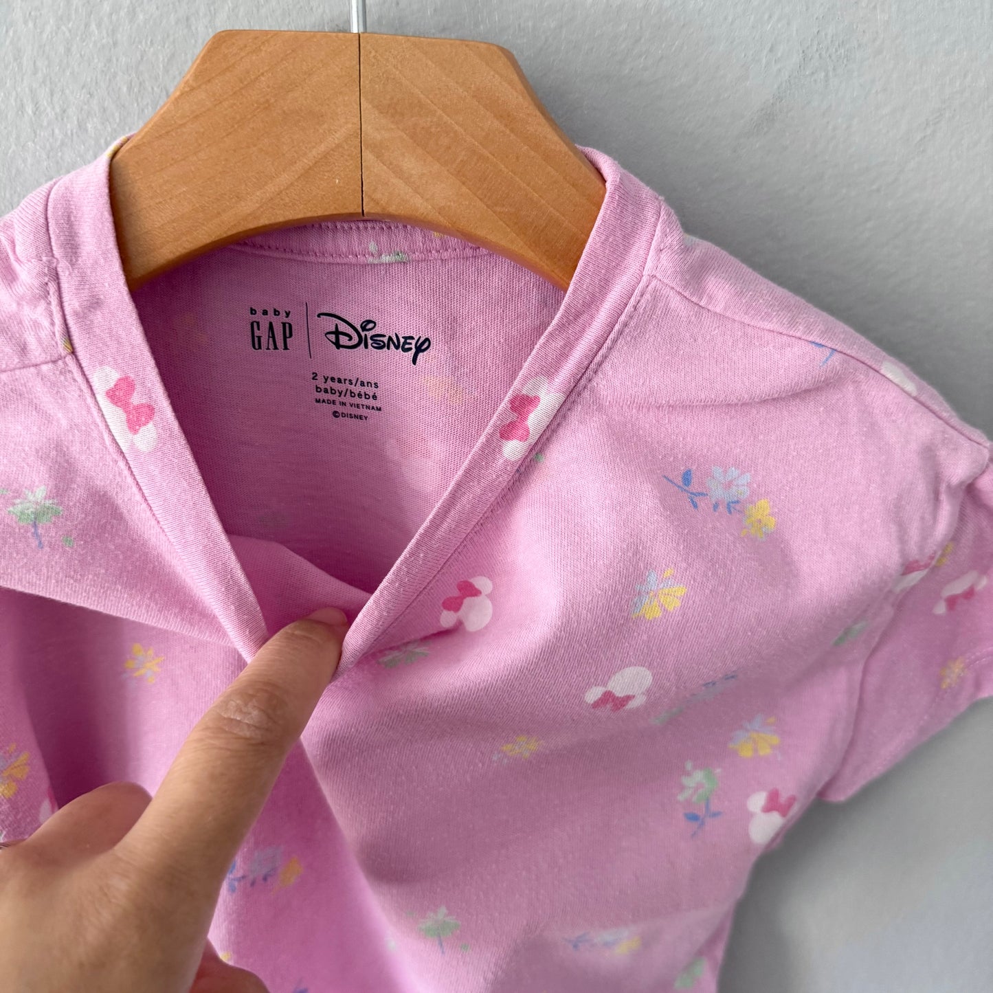 Gap / Pink x Minnie T-shirt / 2Y