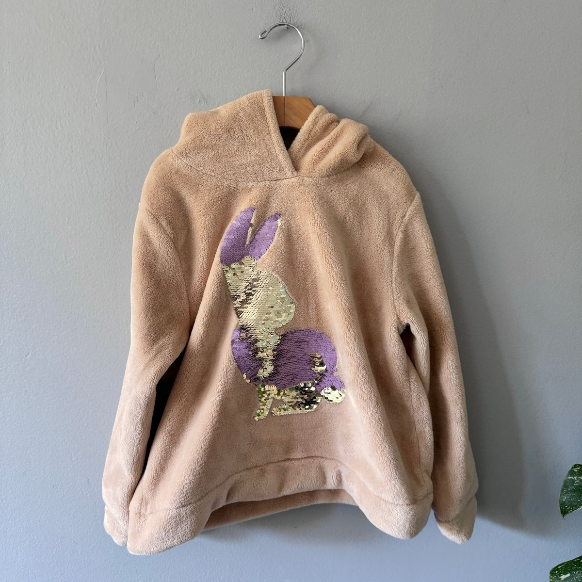 H&M / Beige sherpa x bunny hoodie / 6-8Y