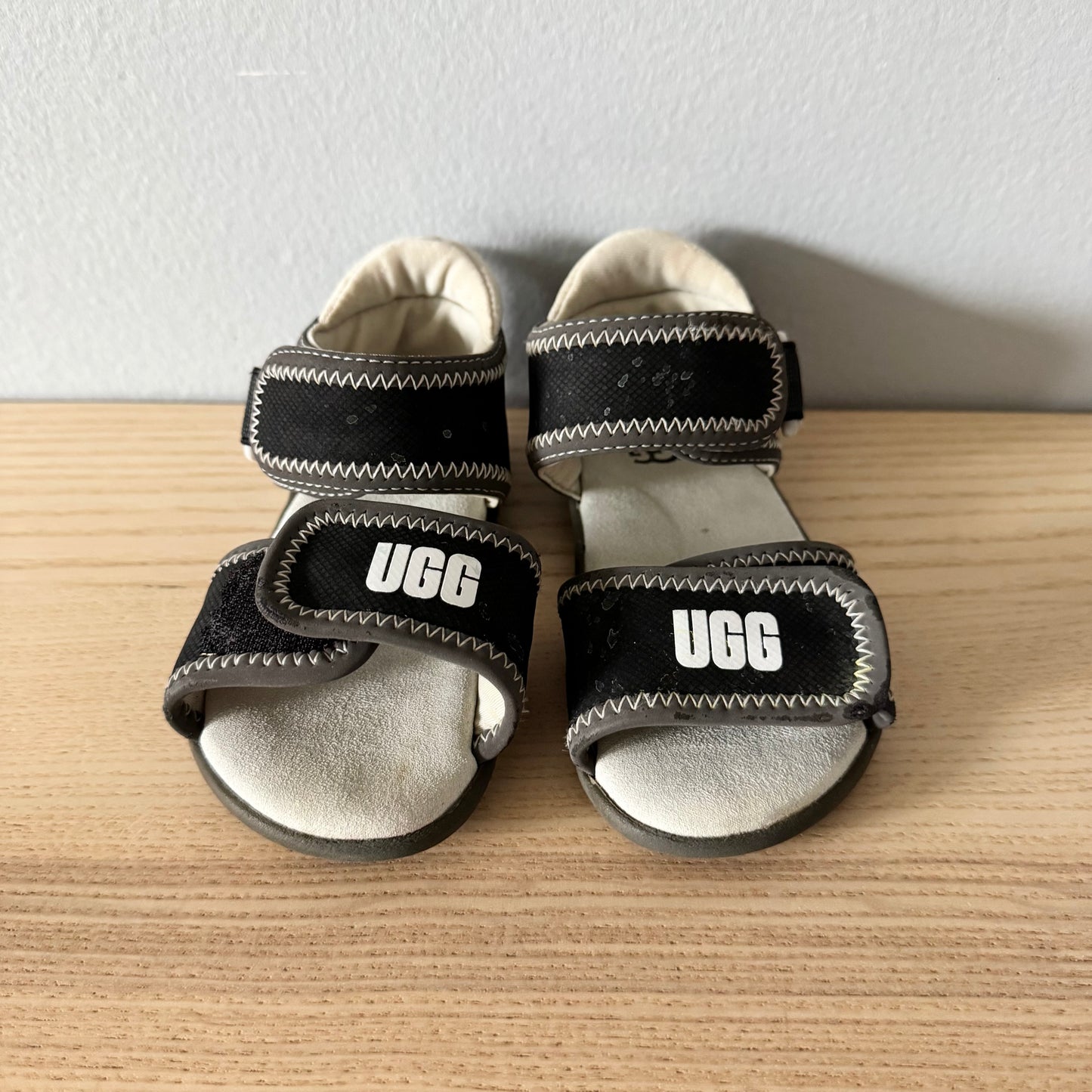 UGG / Sandales / US6-7Y
