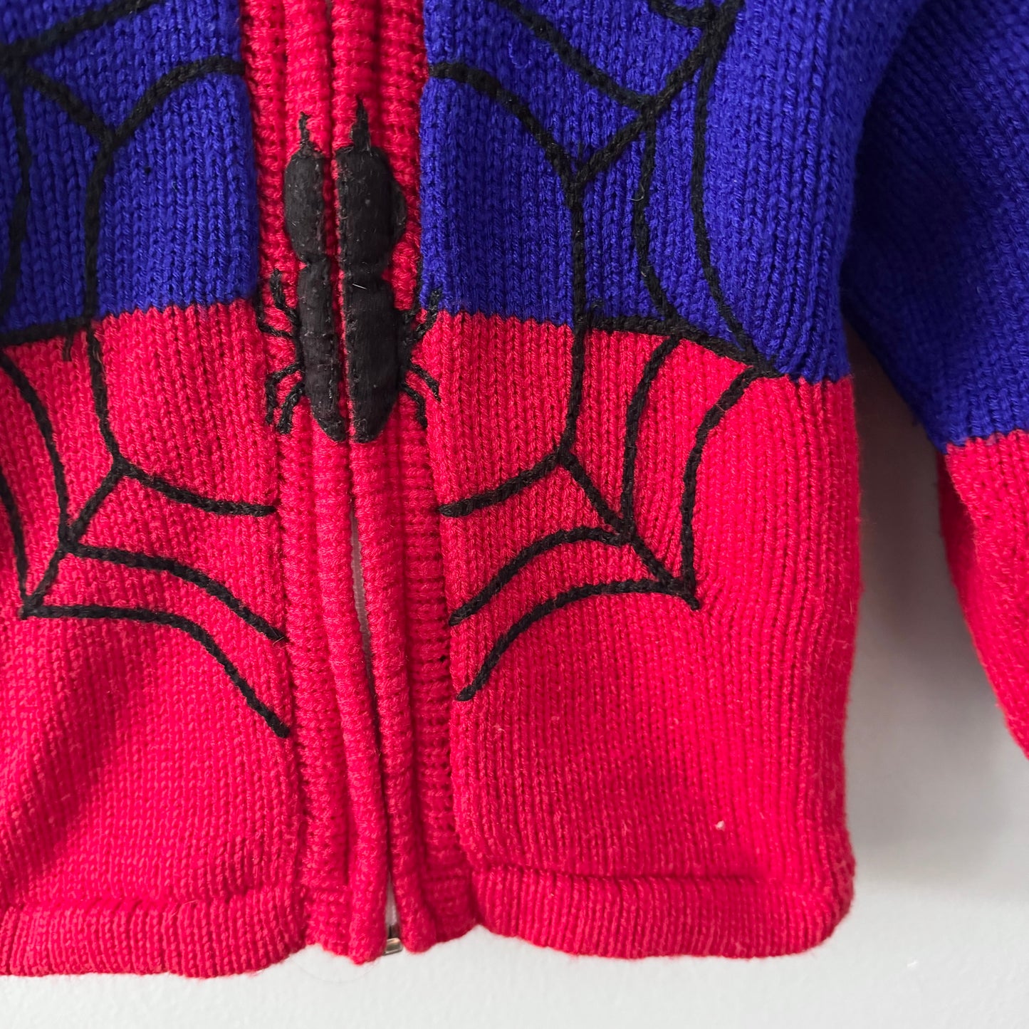 Fait main / Veste tricotée zippée Spiderman / 2-3 ans