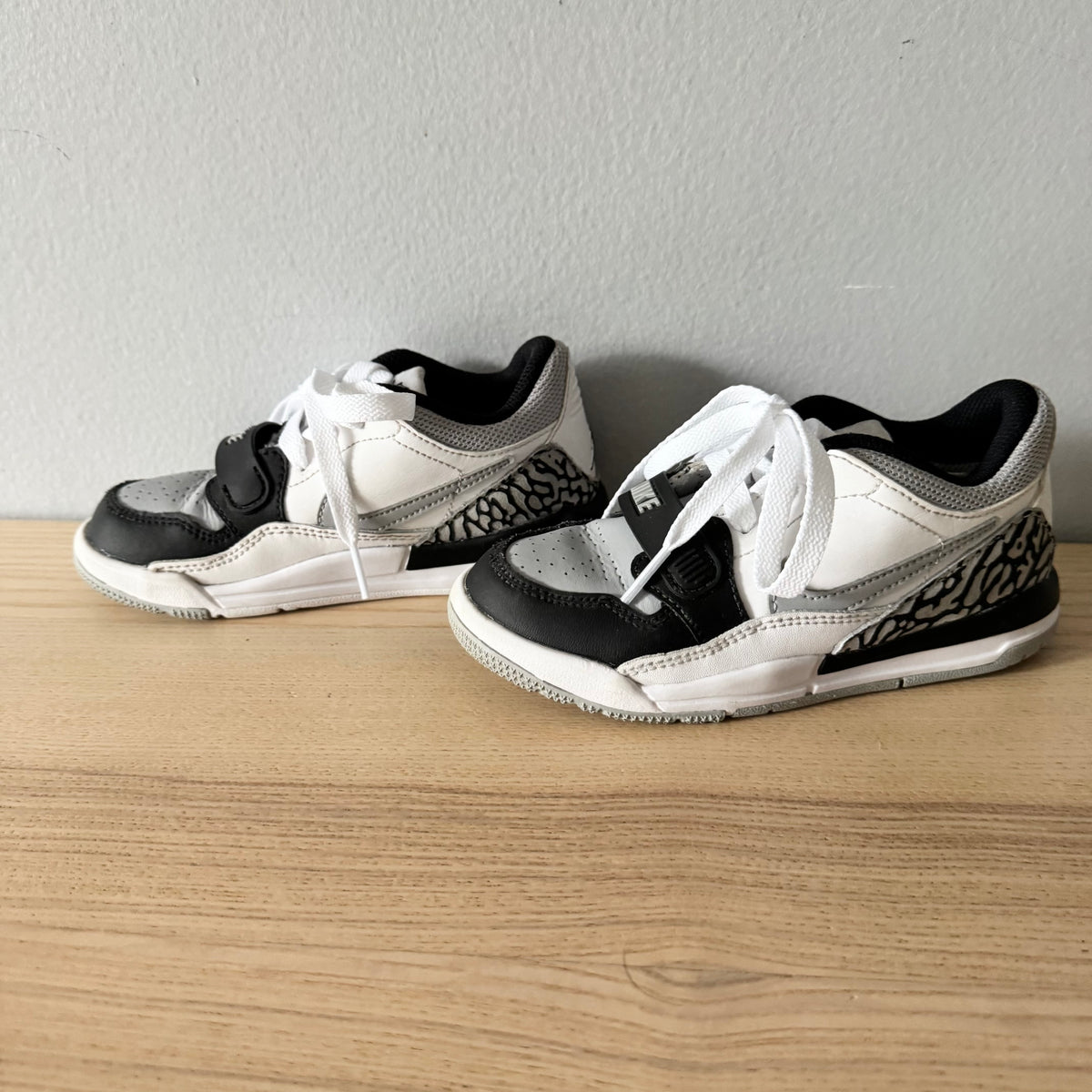 Nike / Sneaker / US11