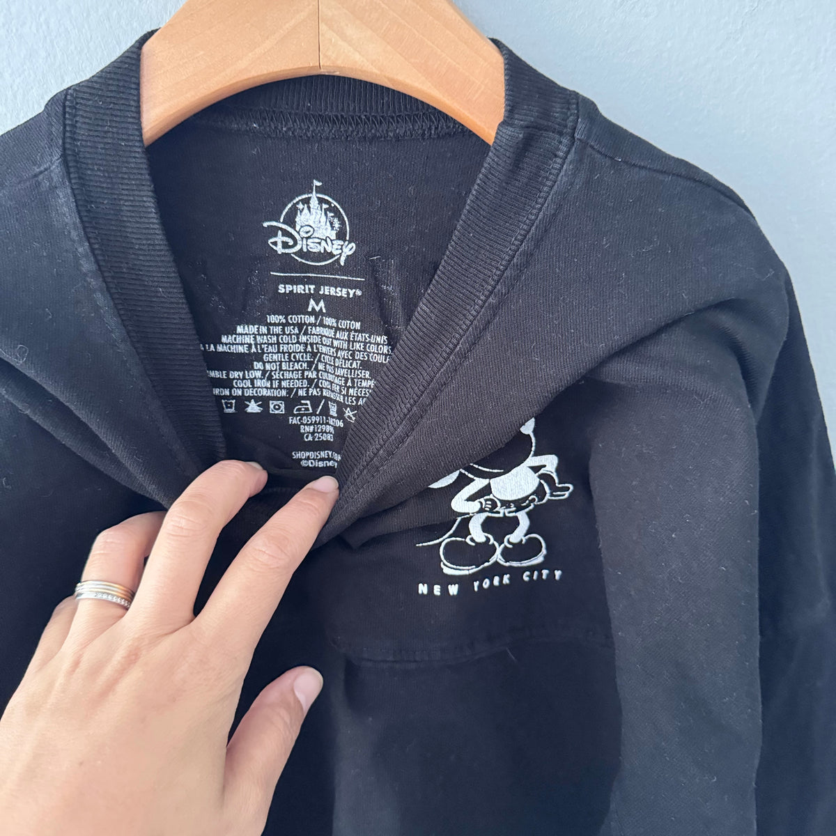 Disney / Black Mickey long sleeve / M(9Y)