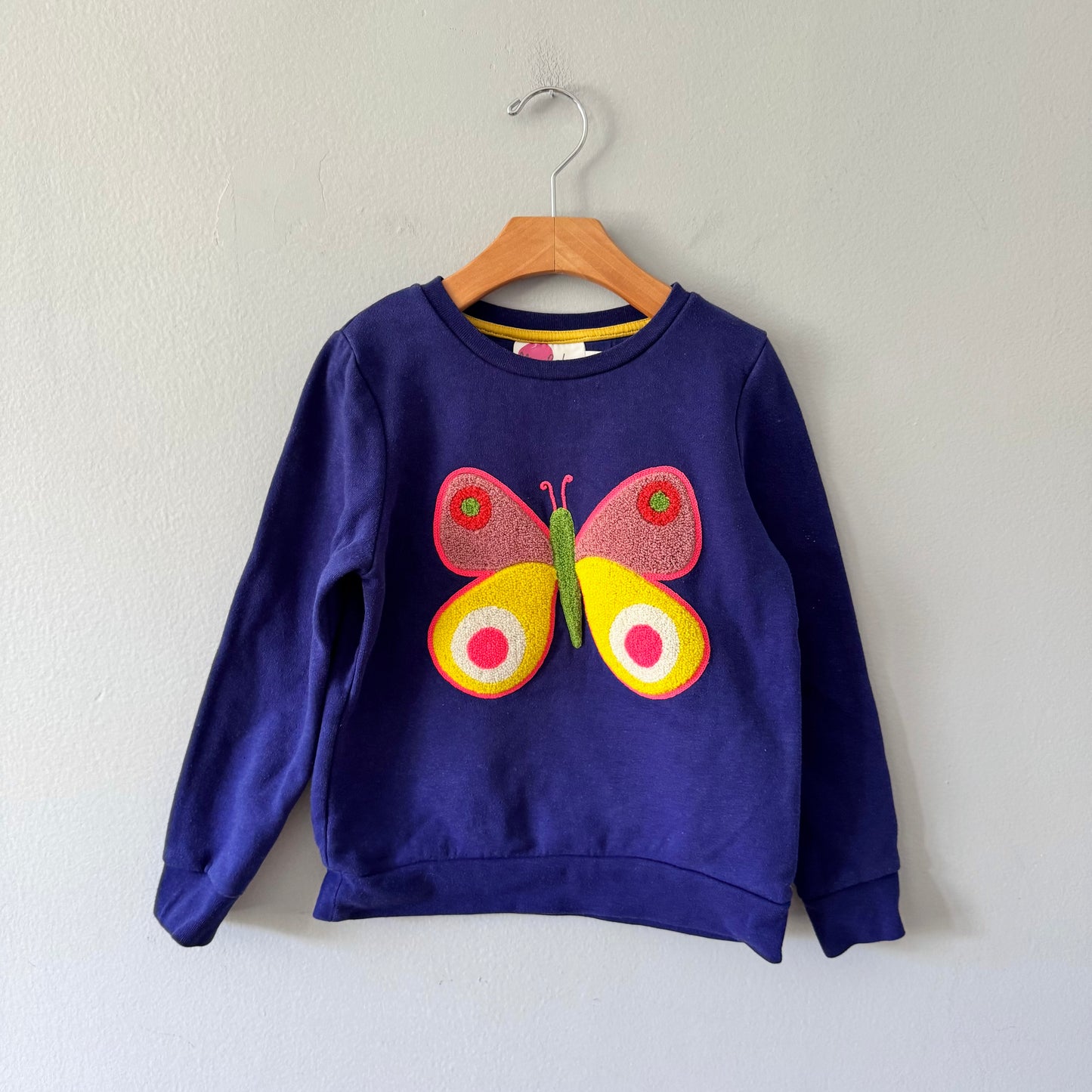 Mini Boden / Navy x butterfly sweatshirt / 7-8Y
