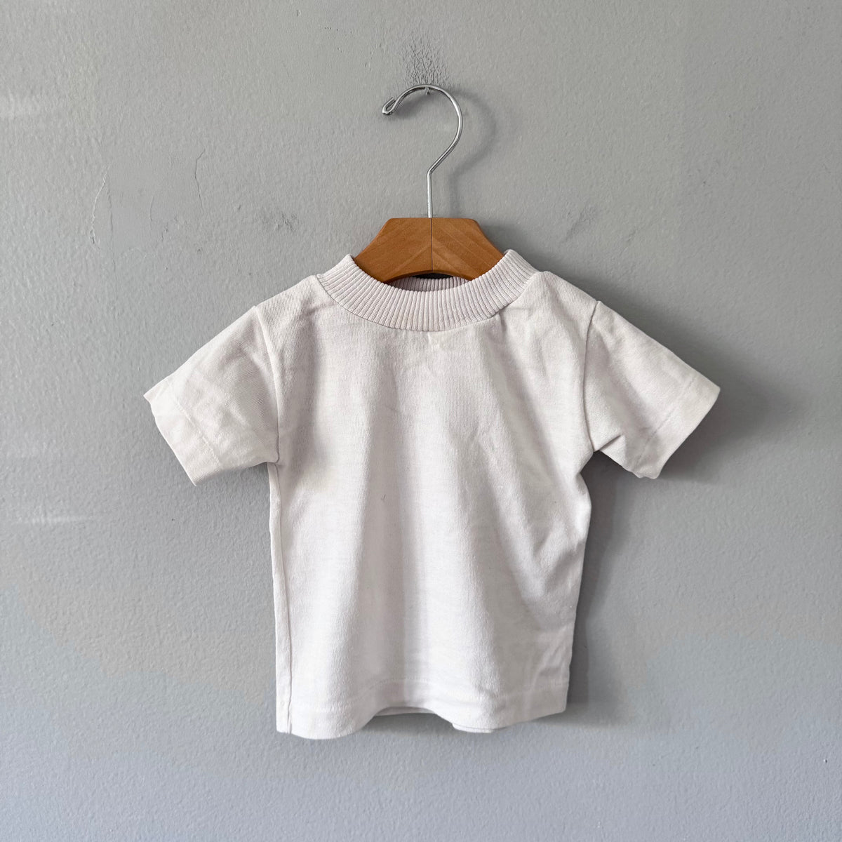 Vintage / White knit short sleeve top / 18-24M