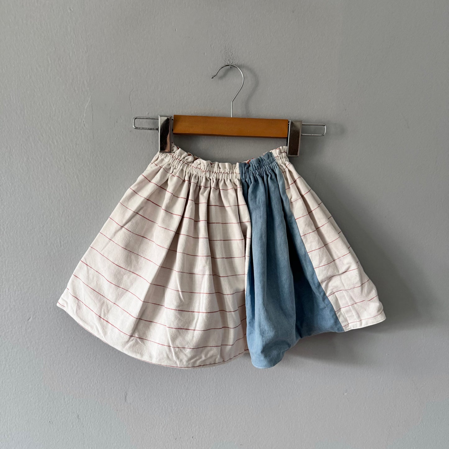 TUP / Jupe fantaisie upcyclée (réversible) / 6 ans