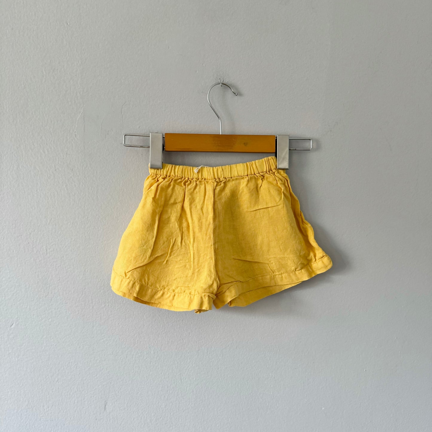 Zara / yellow linen shorts with tie / 18-24M