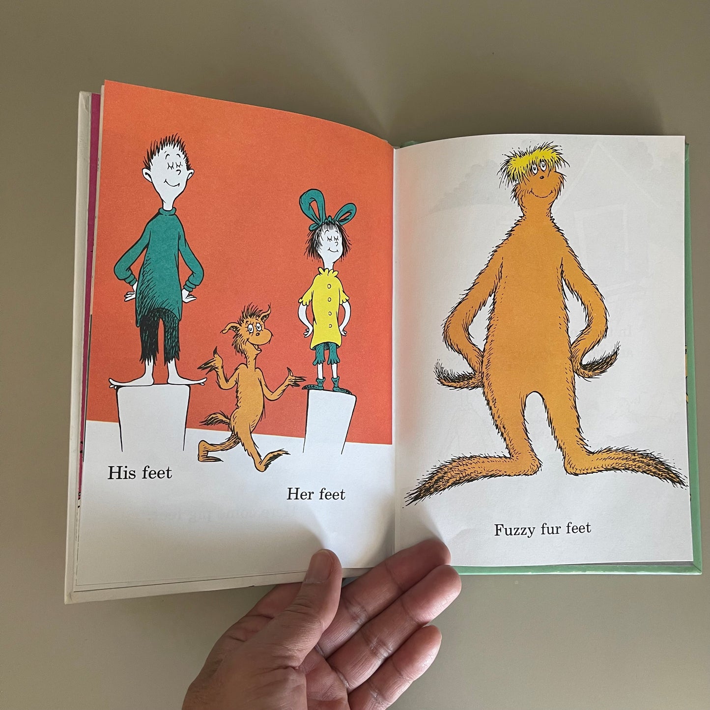 The Foot Book / Dr. Seuss