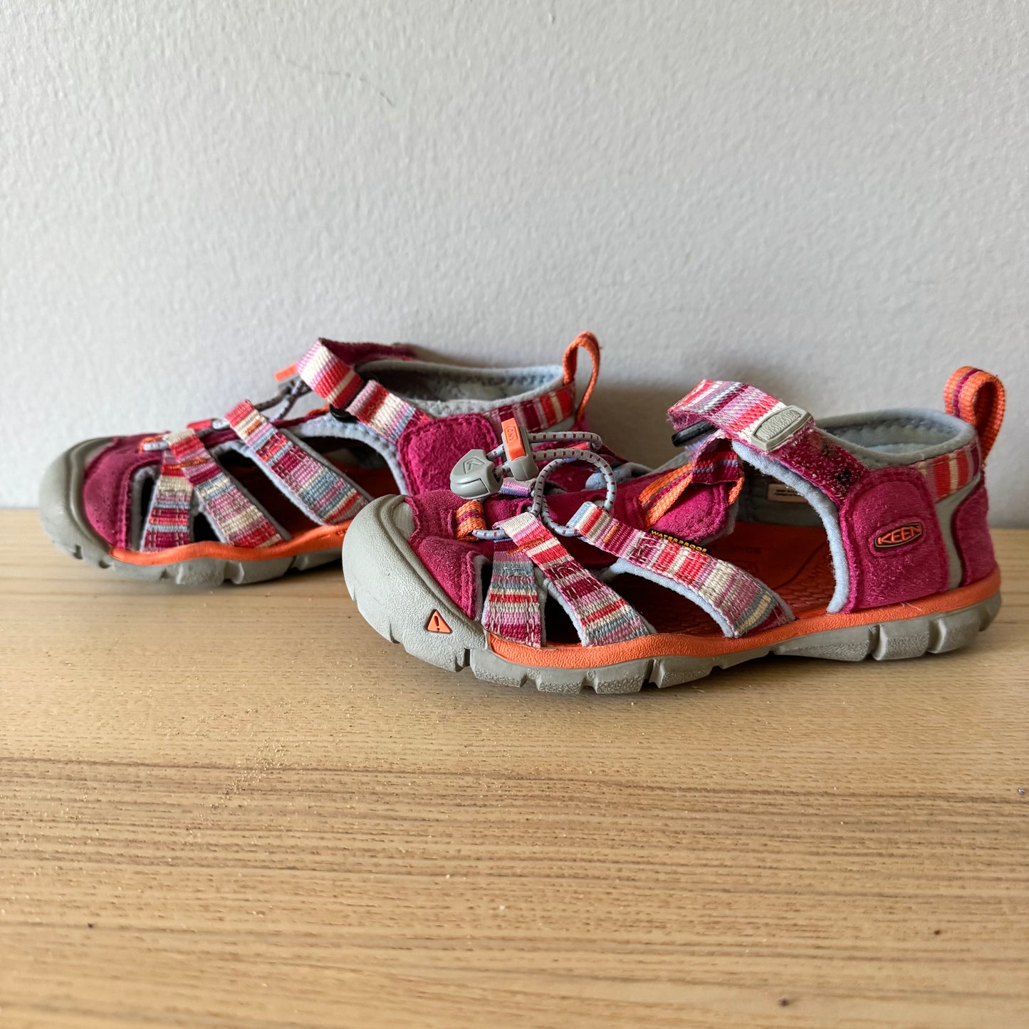 Keen / Sandals / US11