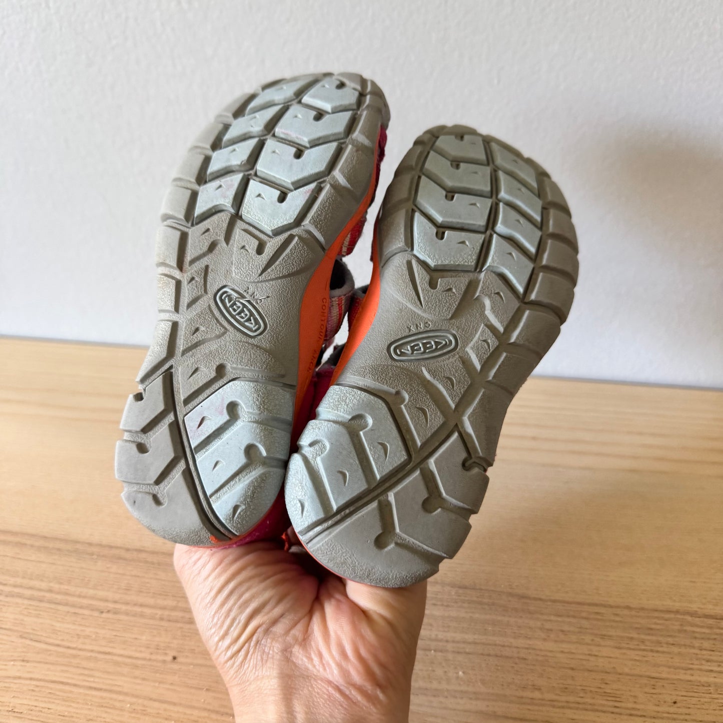 Keen / Sandals / US11