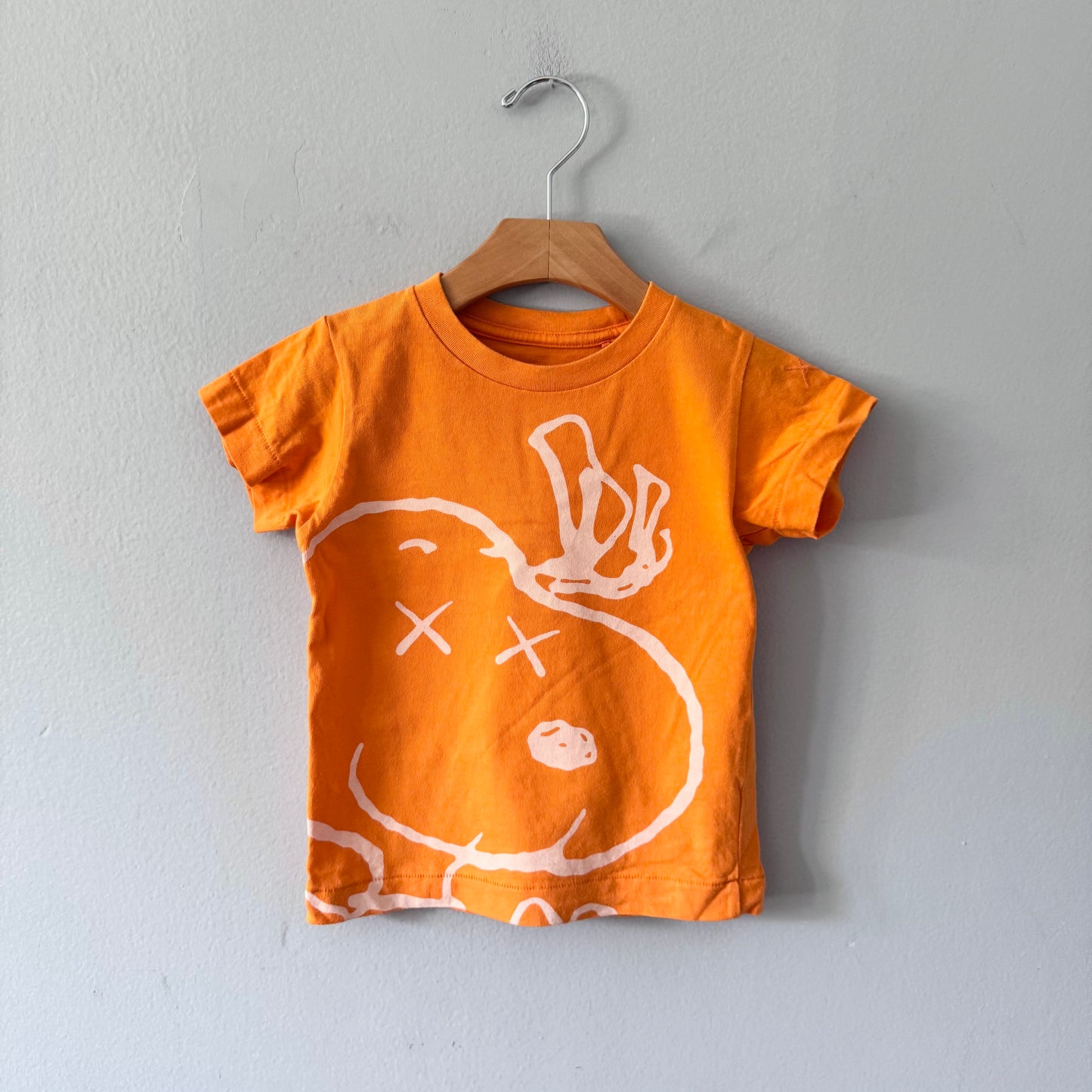Uniqlo / KAWS x Snoopy t-shirt / 3Y