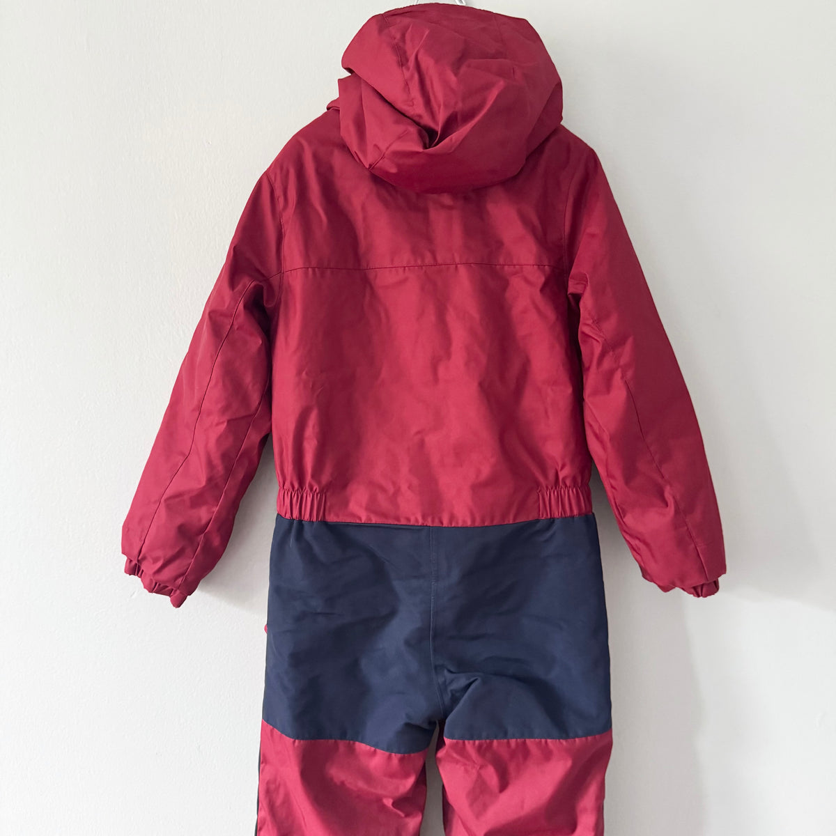 Wedze / Red x navy snowsuit / 6Y