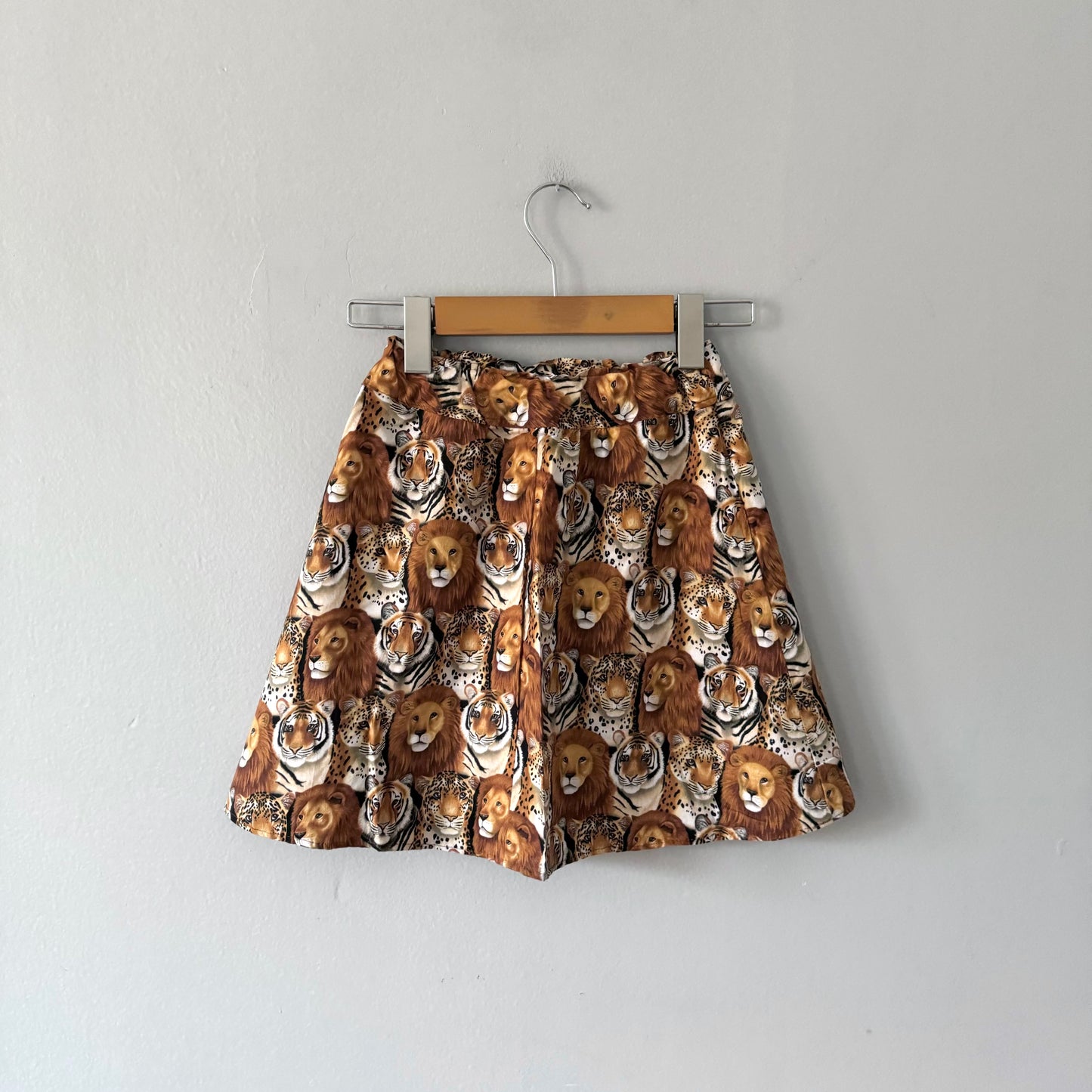 Handmade / All lion skirt / 7-9Y