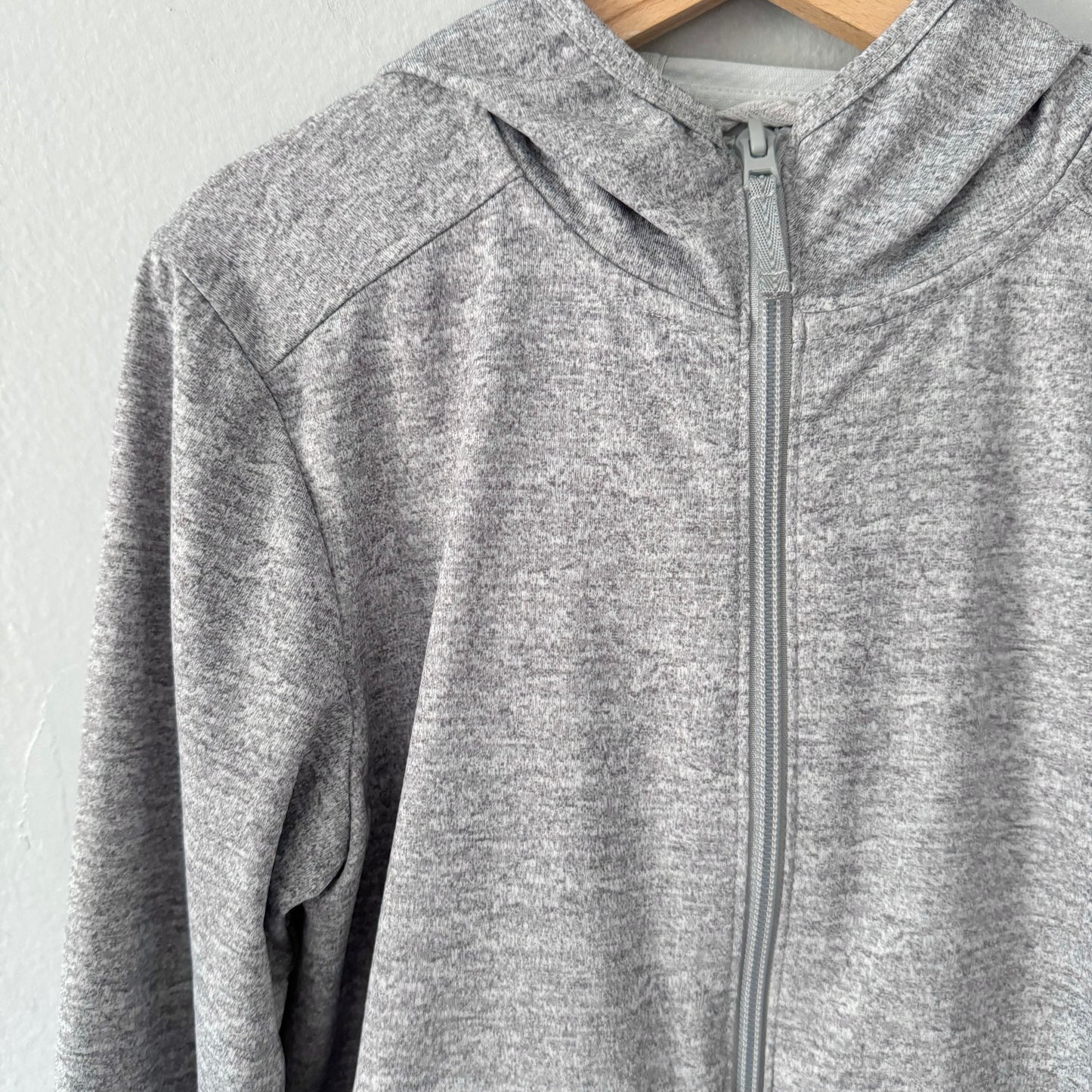 Uniqlo / Dry & UV cut zip up hoodie / 5-6Y