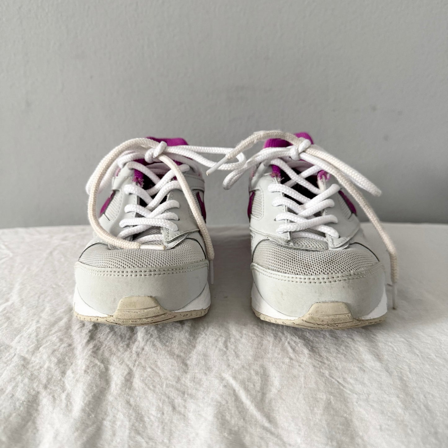 Nike / Air Max / Running Shoes / US11