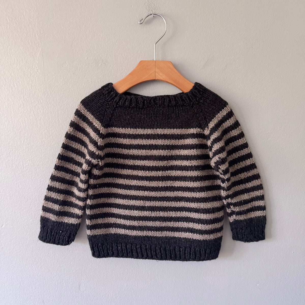 Handmade / Black x beige knit pullover / 18M