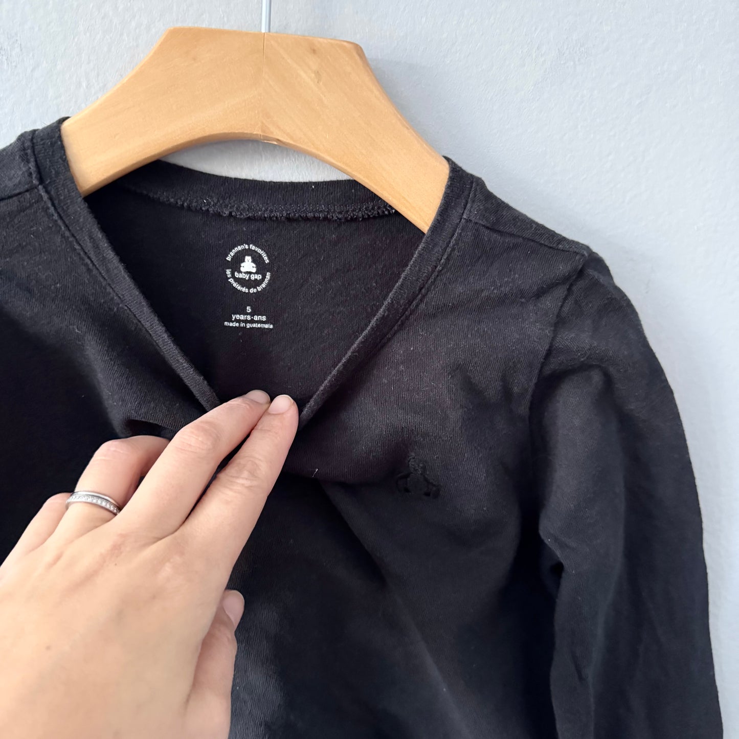 Gap	/ Black long sleeve tunic / 5Y