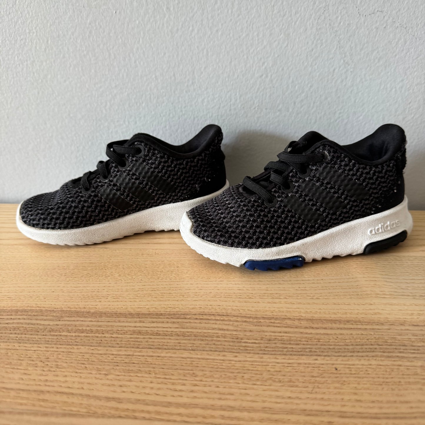 Adidas / Sneakers / US7