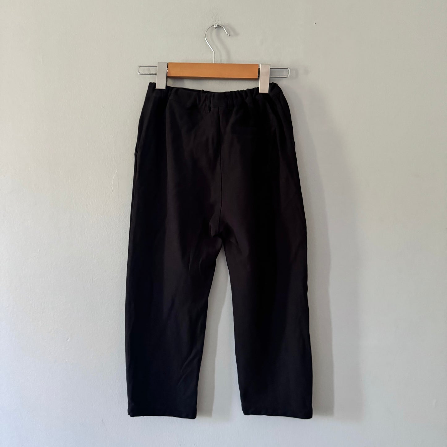 H&M / Black pants / 6-7Y - 2 Available