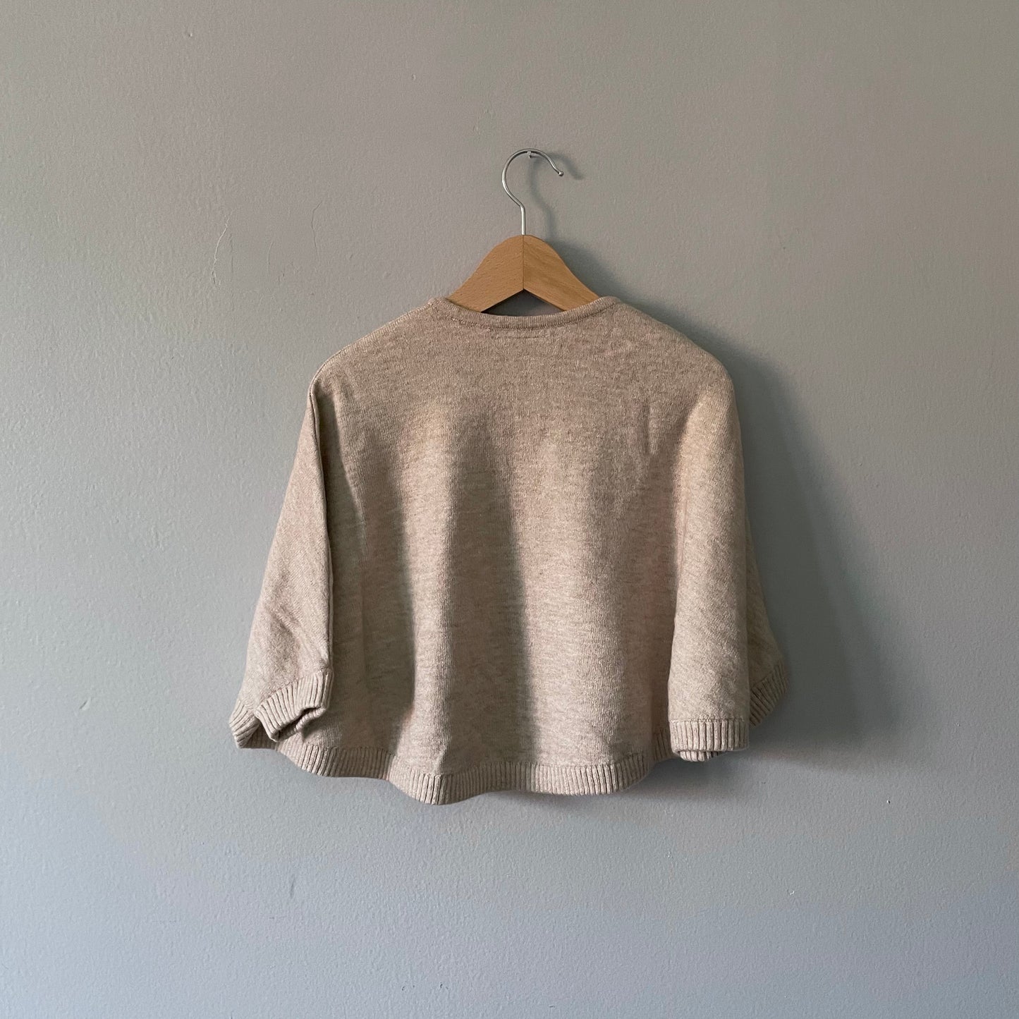 Zara / Beige knit poncho / 12-18M