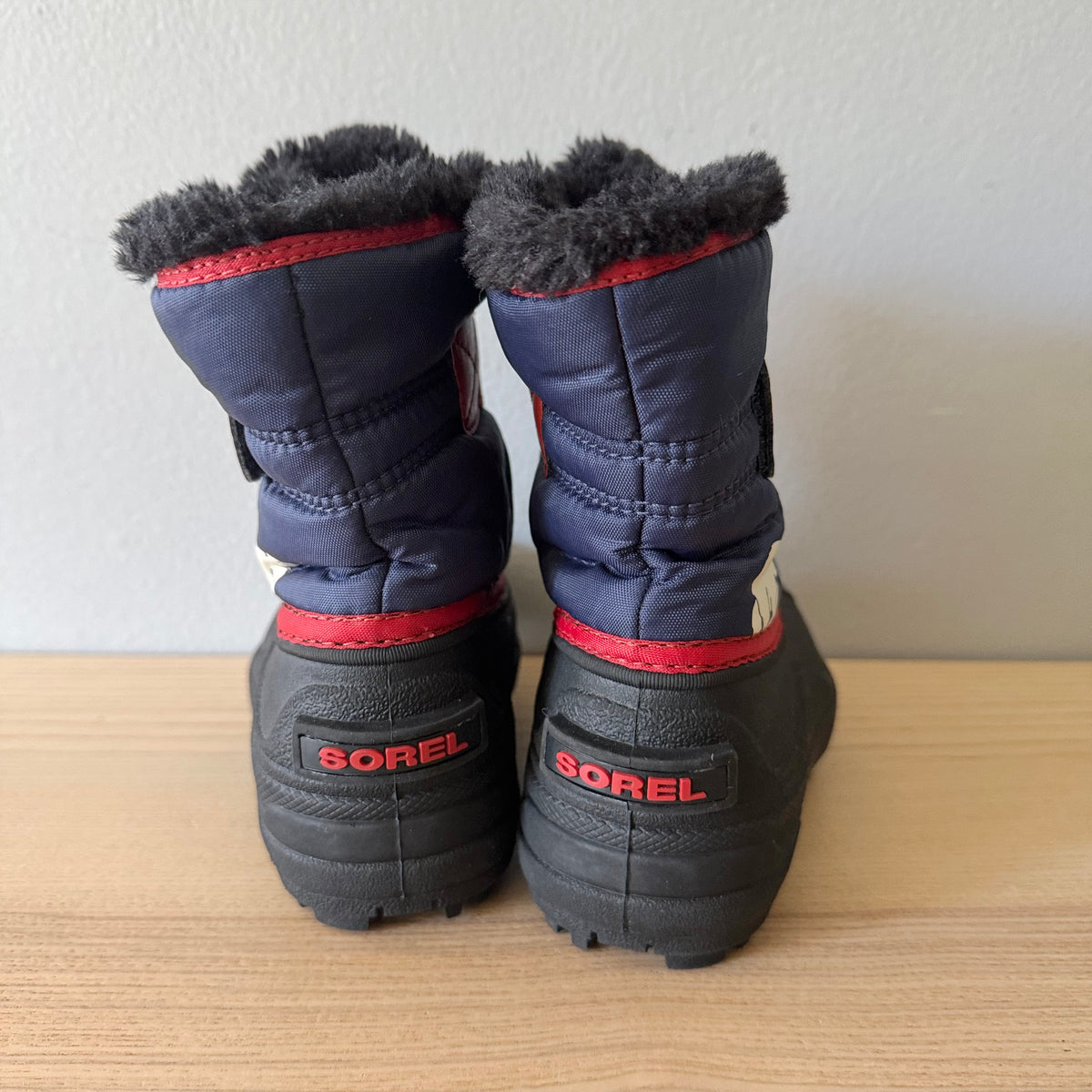 Sorel / Snow boots / US9
